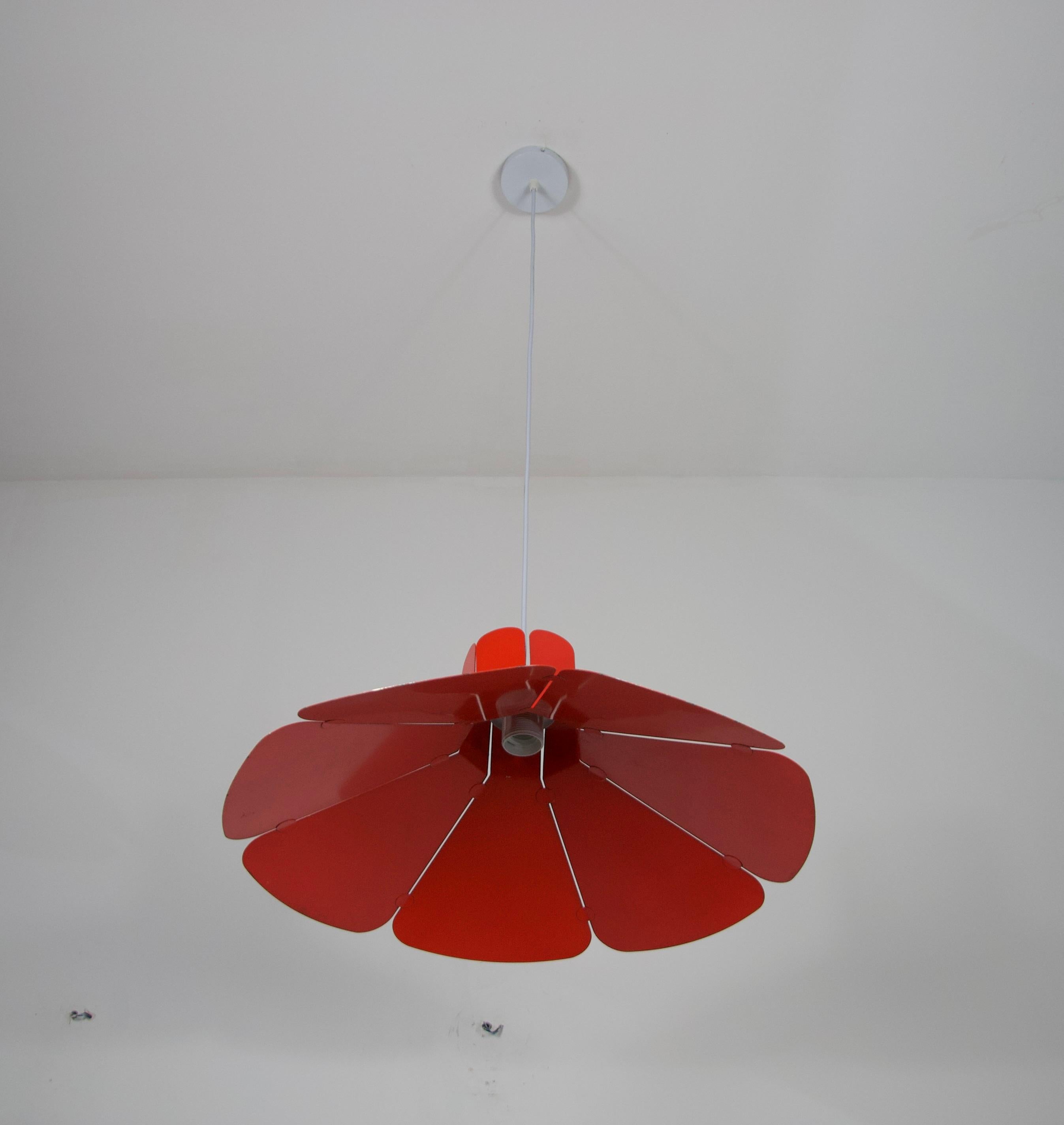 Métal Lampe suspendue orange de l'ère spatiale VEST, Autriche, 1970 en vente