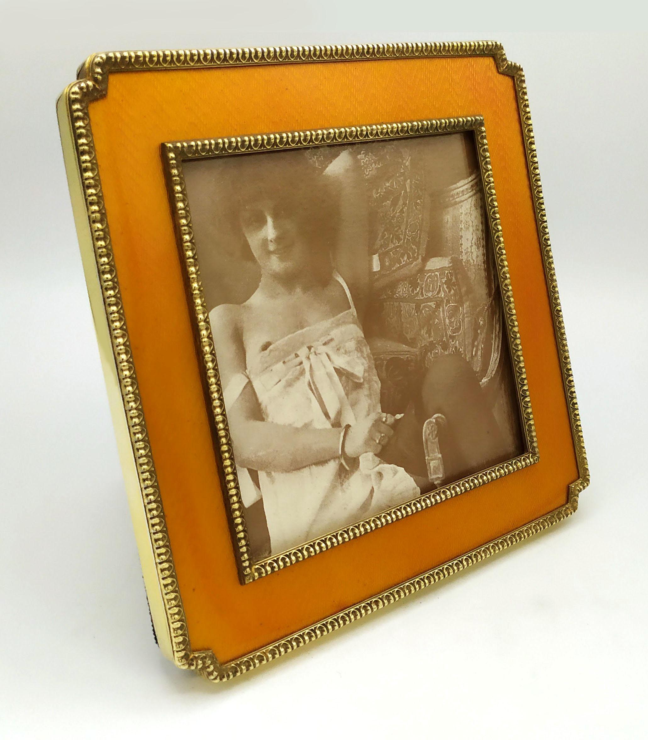 italien Encadrement de table carré orange en émail de style Empire français Napoléon III en argent sterling en vente