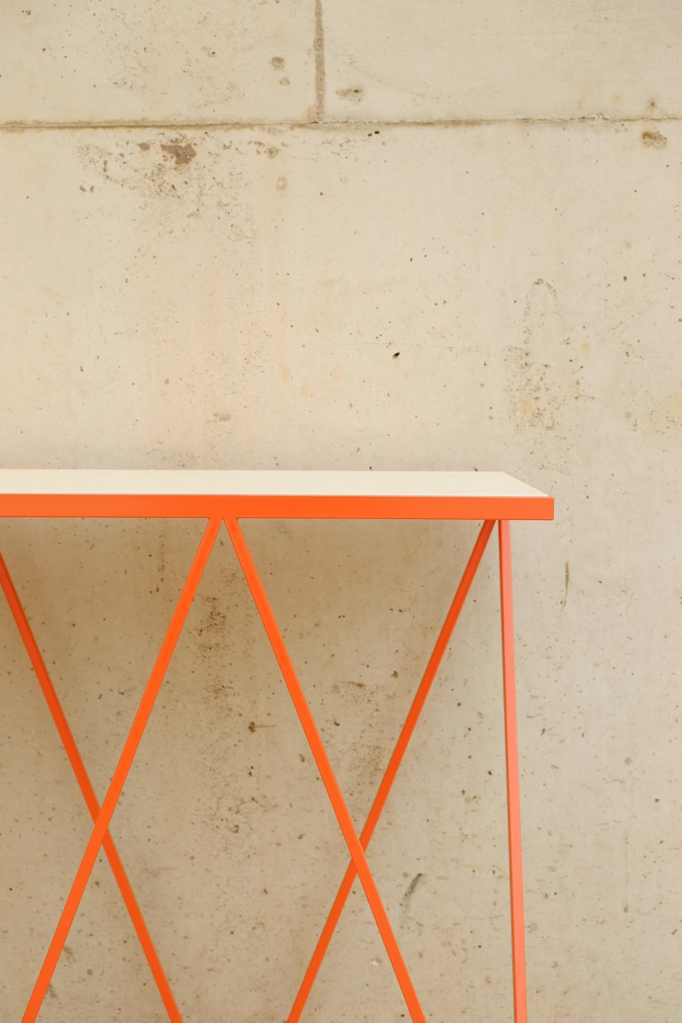 XXIe siècle et contemporain Table console en acier orange personnalisable / Bois, marbre et plateau en pierre en option en vente