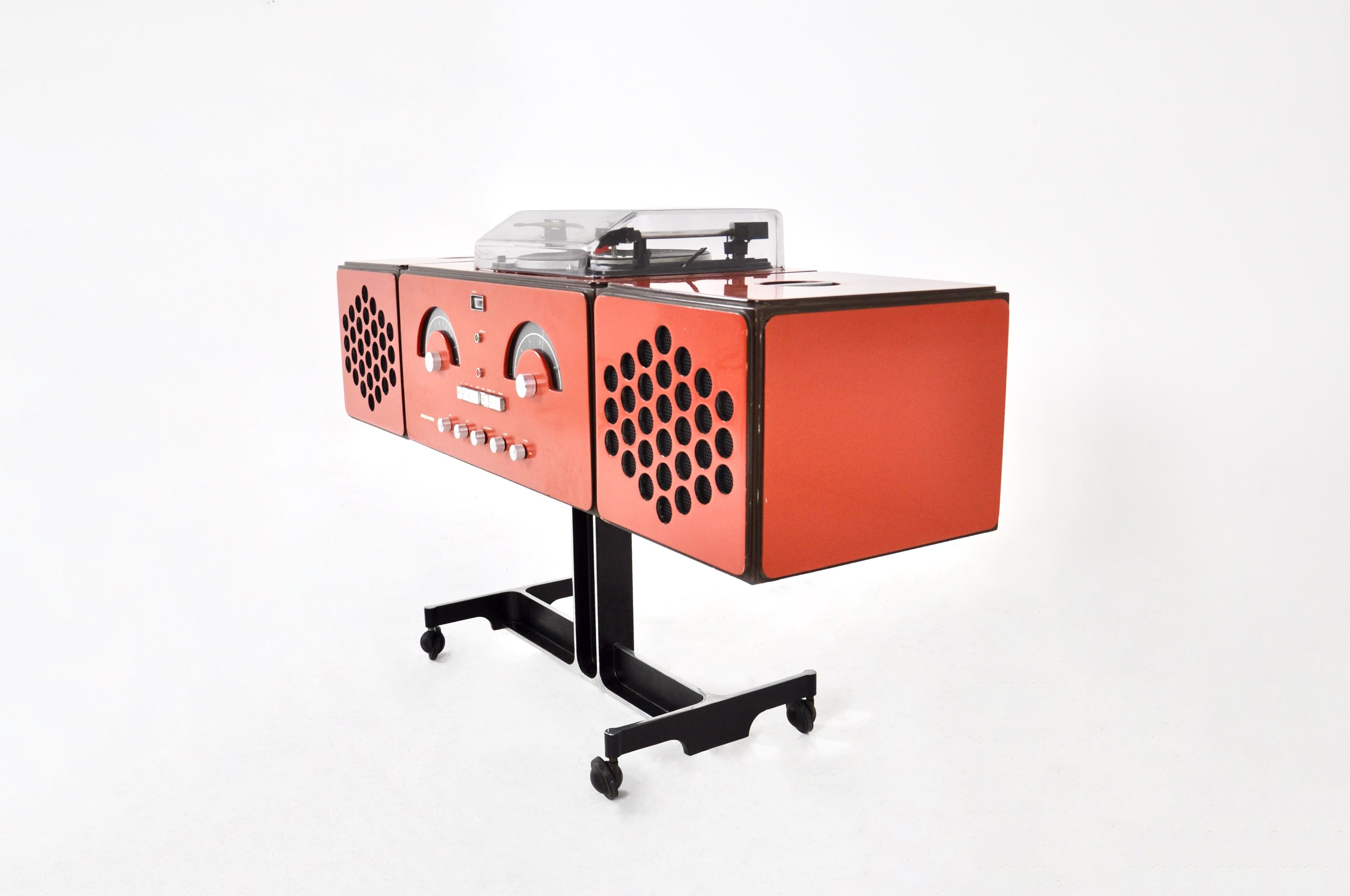 Orangefarbenes Stereophonisches RR-126 Radio von F.lli Castiglioni für Brionvega, 1960er Jahre (Metall) im Angebot