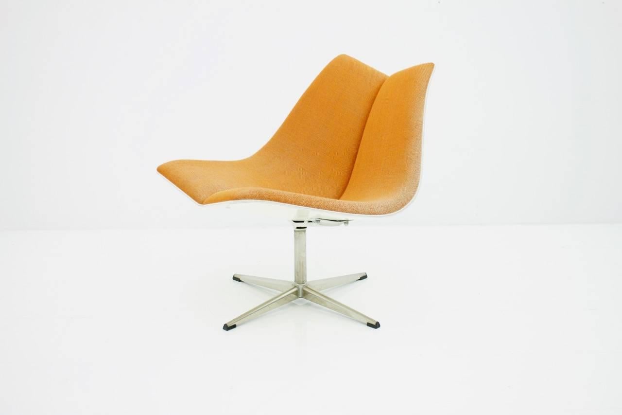 Orange Swivel Chair with Plywood Shell, 1968 In Good Condition In Frankfurt / Dreieich, DE