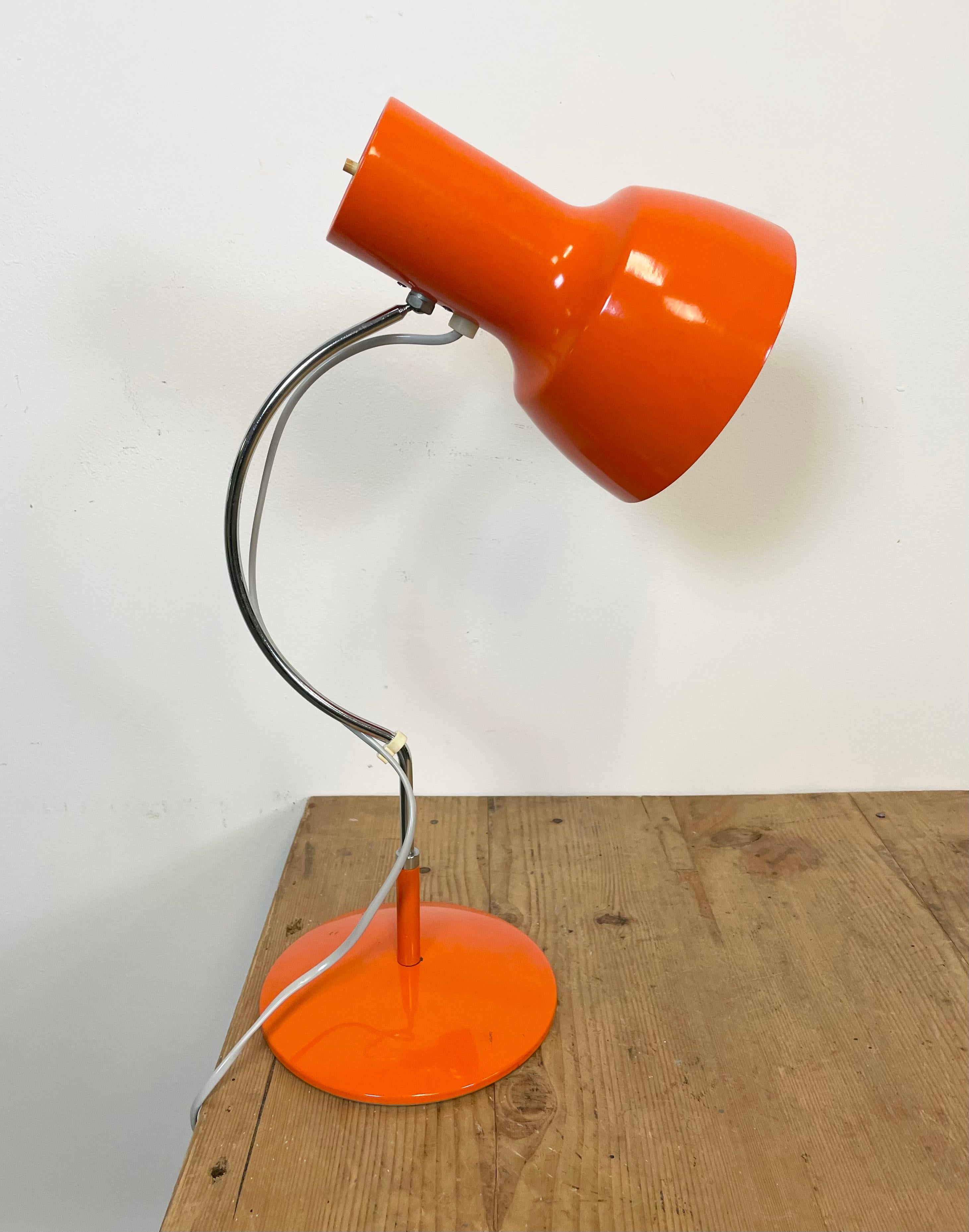 Lampe de bureau orange de Josef Hurka pour Napako, années 1960 en vente 2