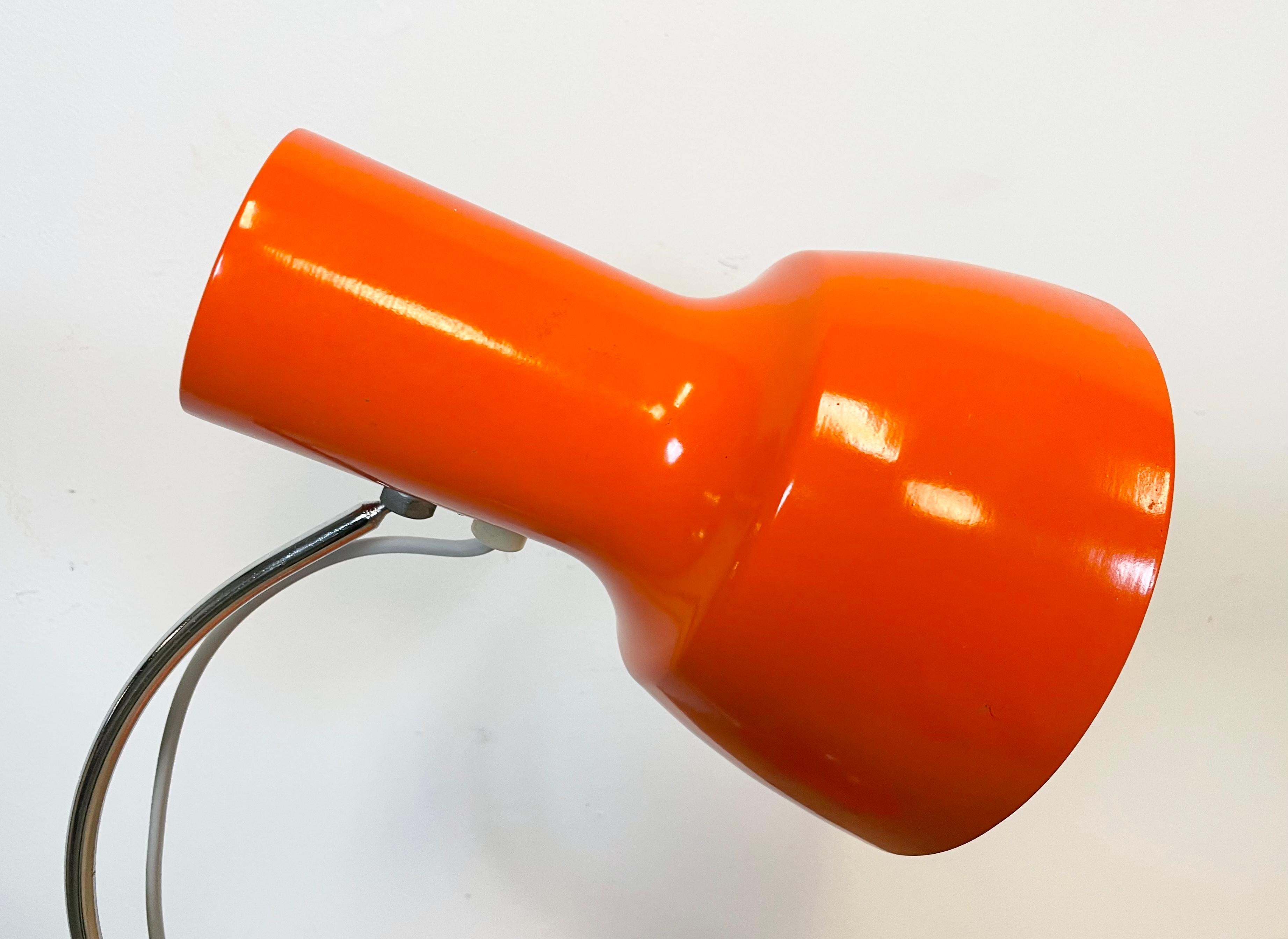 Lampe de bureau orange de Josef Hurka pour Napako, années 1960 en vente 3