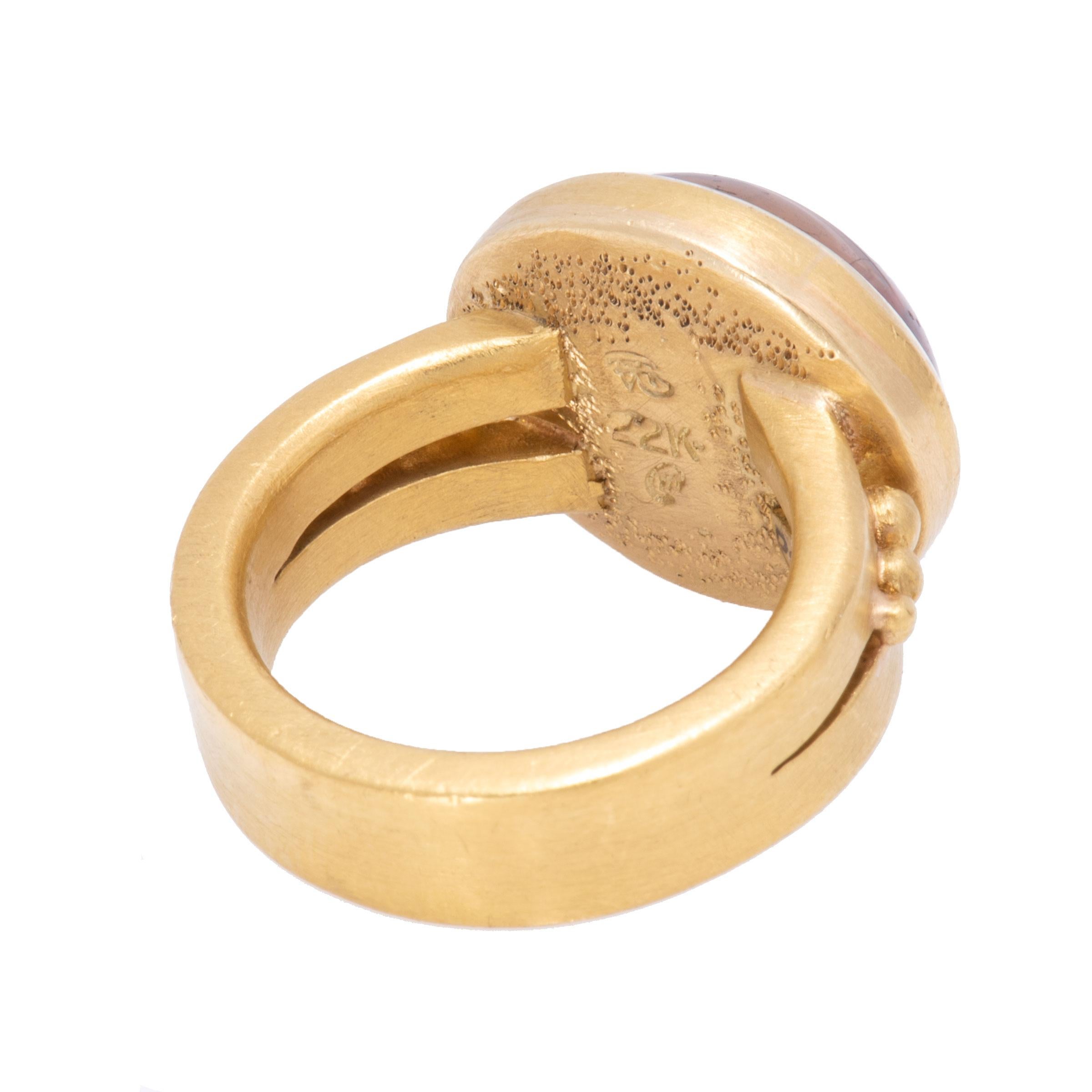 Women's or Men's Orange Tourmaline Cabochon Ring in 22 Karat Gold For Sale