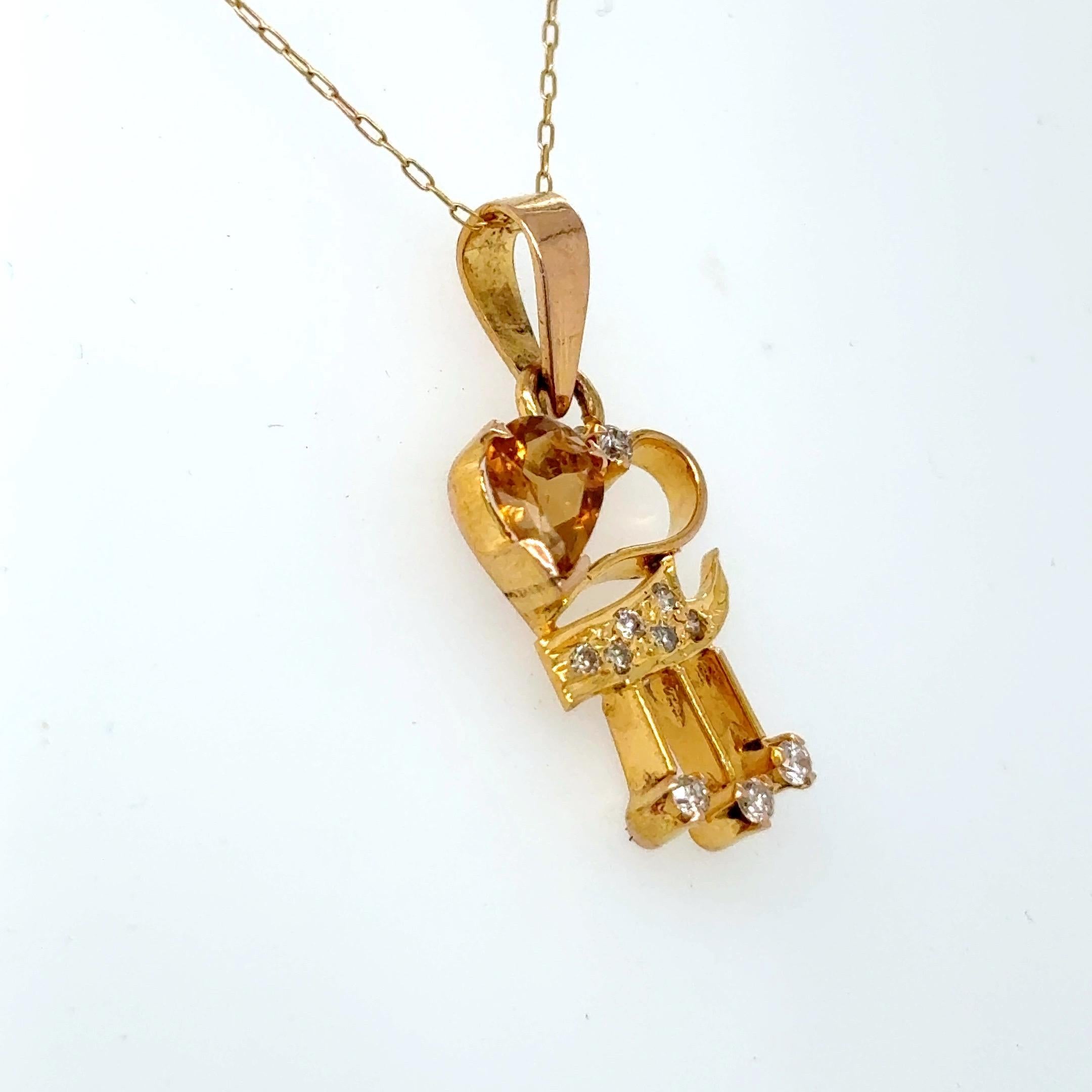 Collier à pendentif en or jaune avec tourmaline orange et diamant Pour femmes en vente