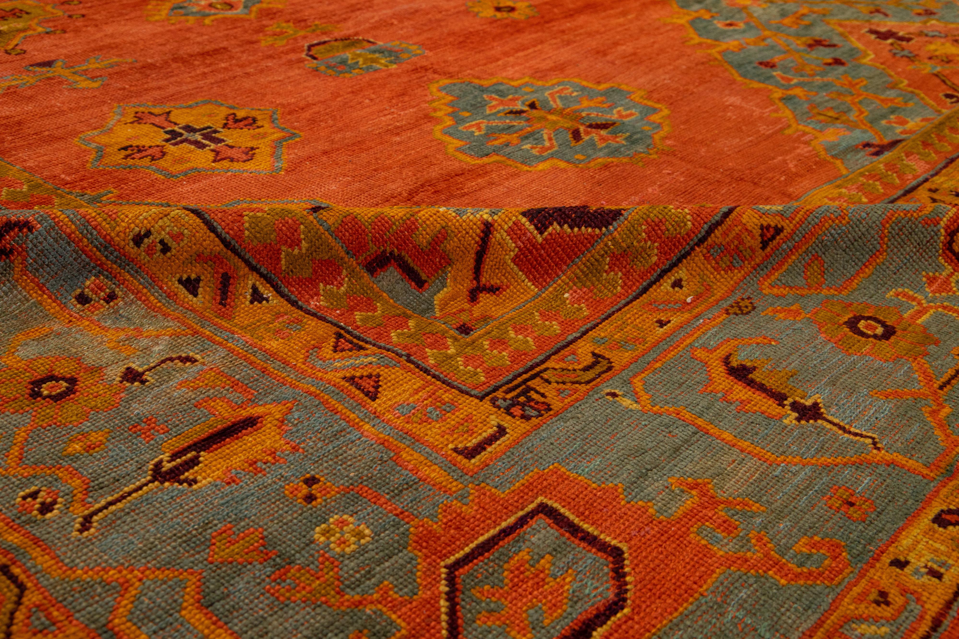 Türkischer Oushak-Wollteppich in Übergröße in Orange mit Allover-Design im Angebot 3