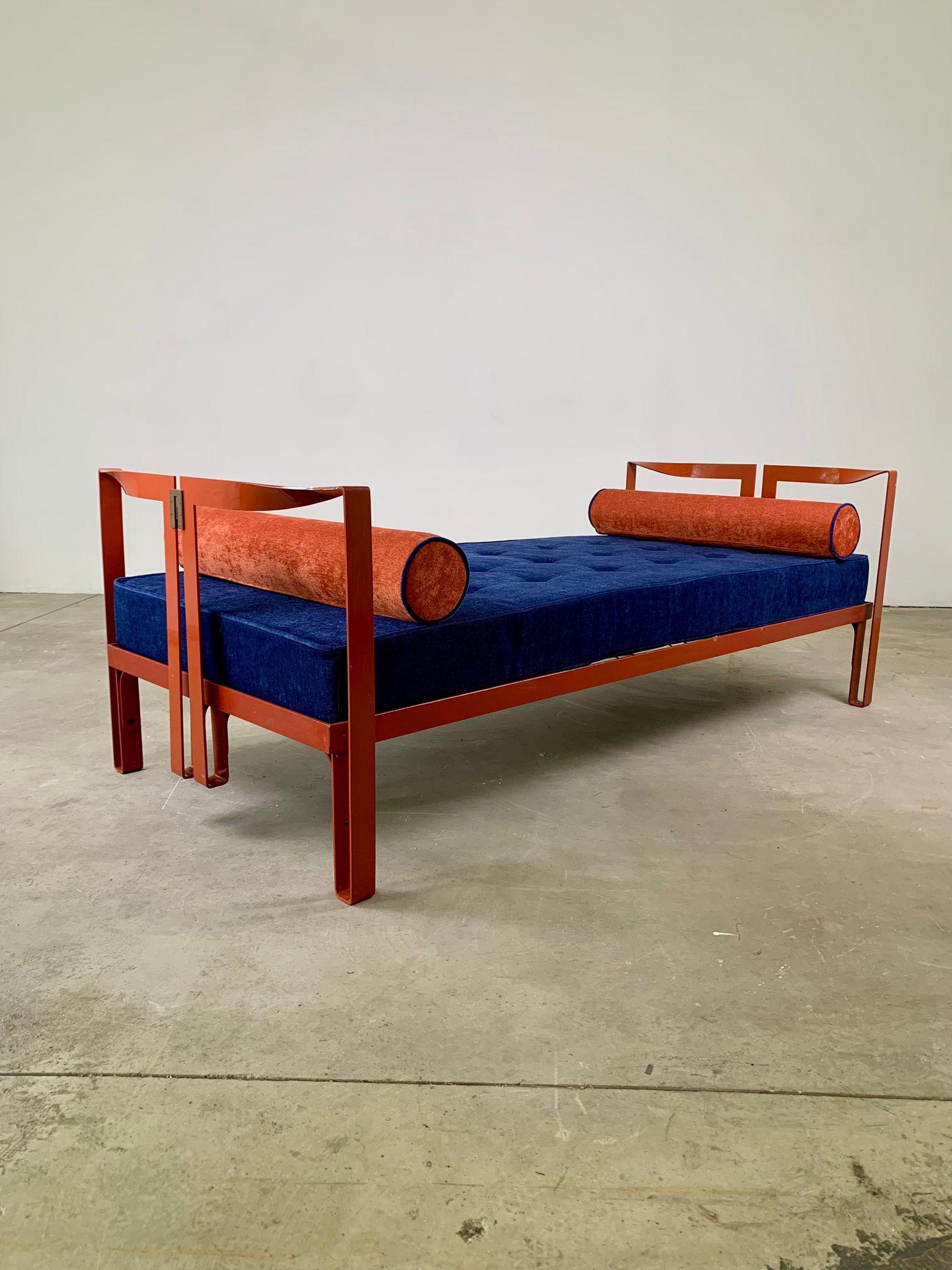 Cama individual Vanessa naranja de Tobia Scarpa para Simon, Italia, años 60 Italian en venta