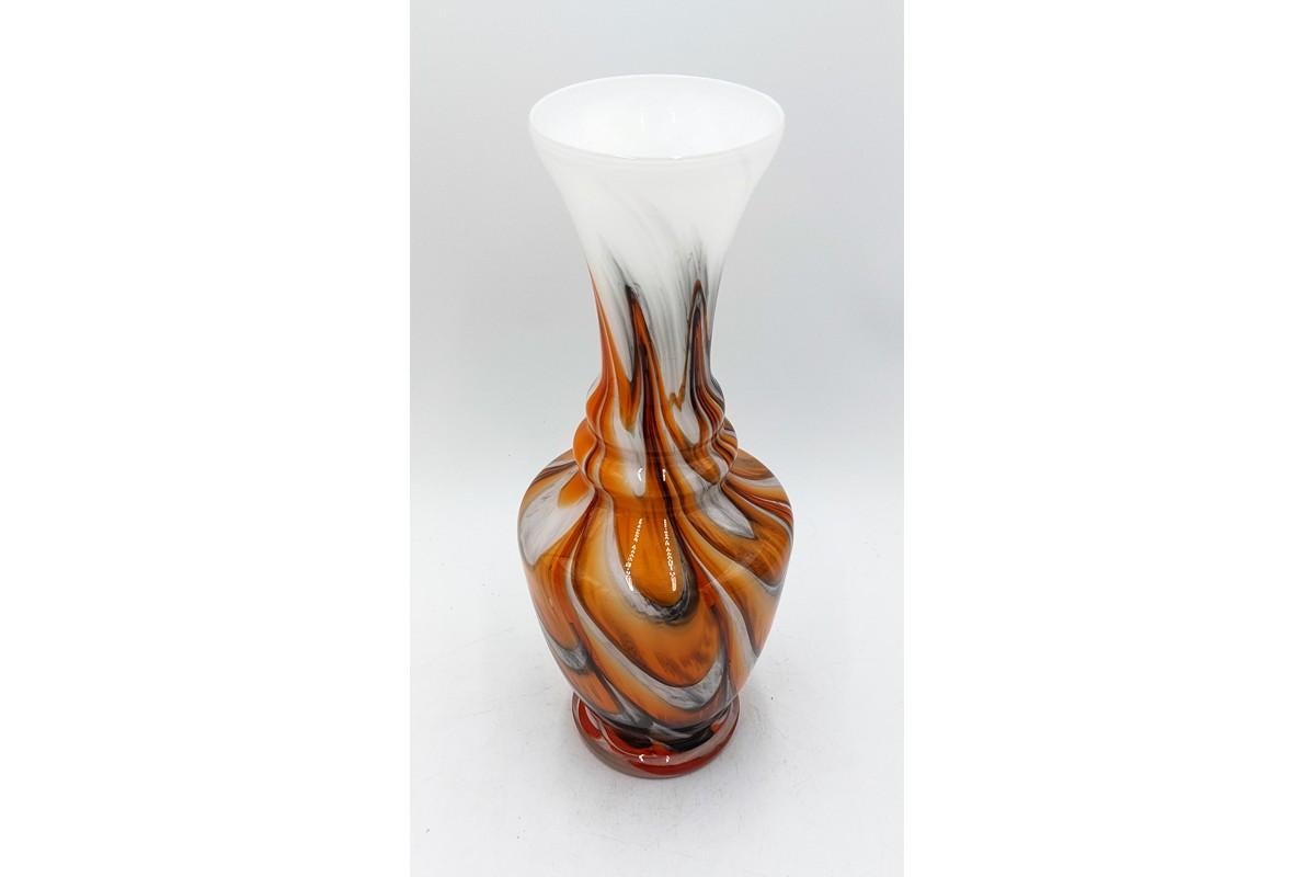 Glass vase by Carlo Moretti

Made in Italy in the 1970s

Very good condition, no damage

Measures: height 32cm, diameter 12cm.