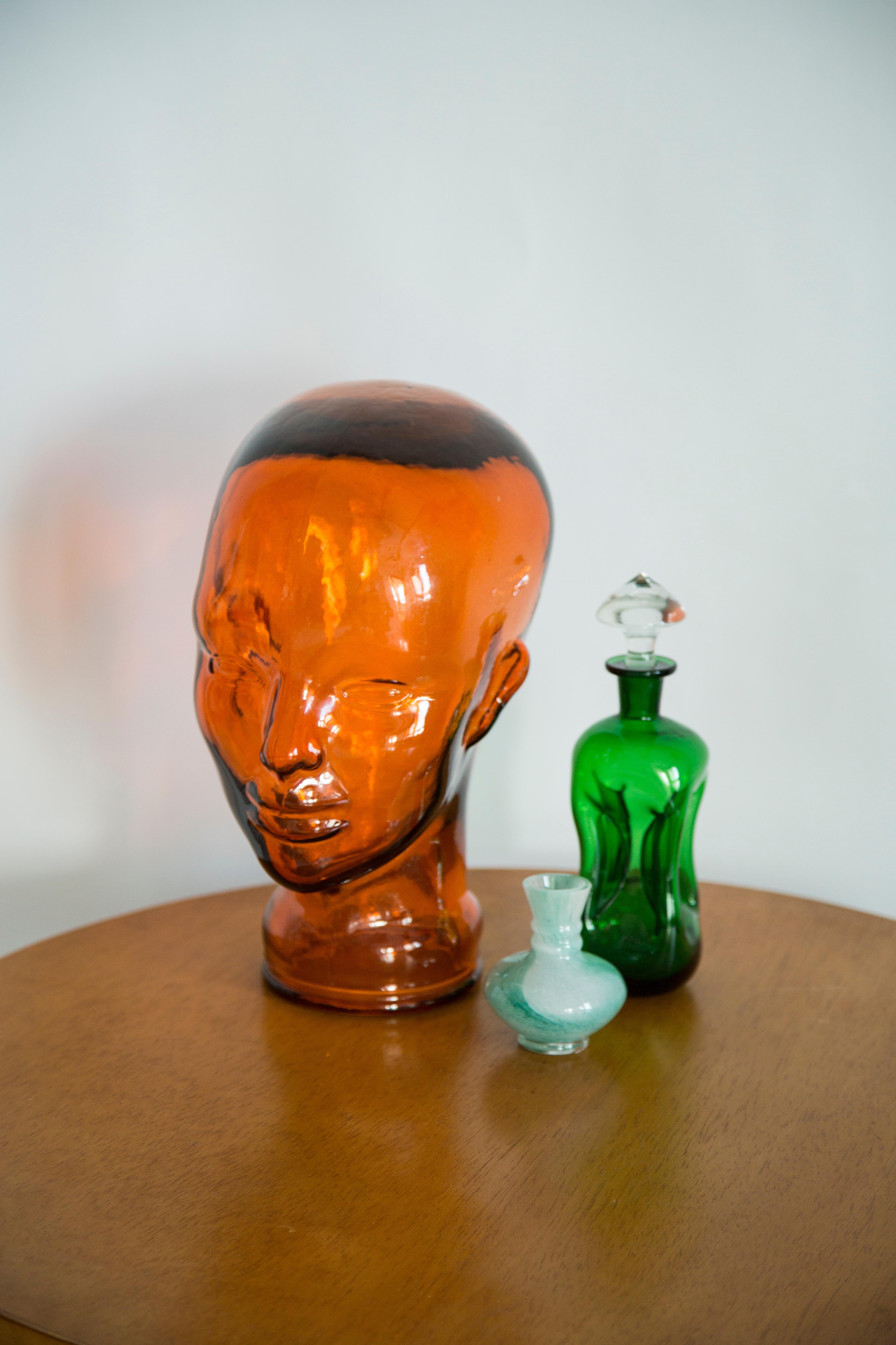 Escultura decorativa naranja vintage con cabeza de maniquí de cristal, años 70, Alemania Moderno de mediados de siglo en venta