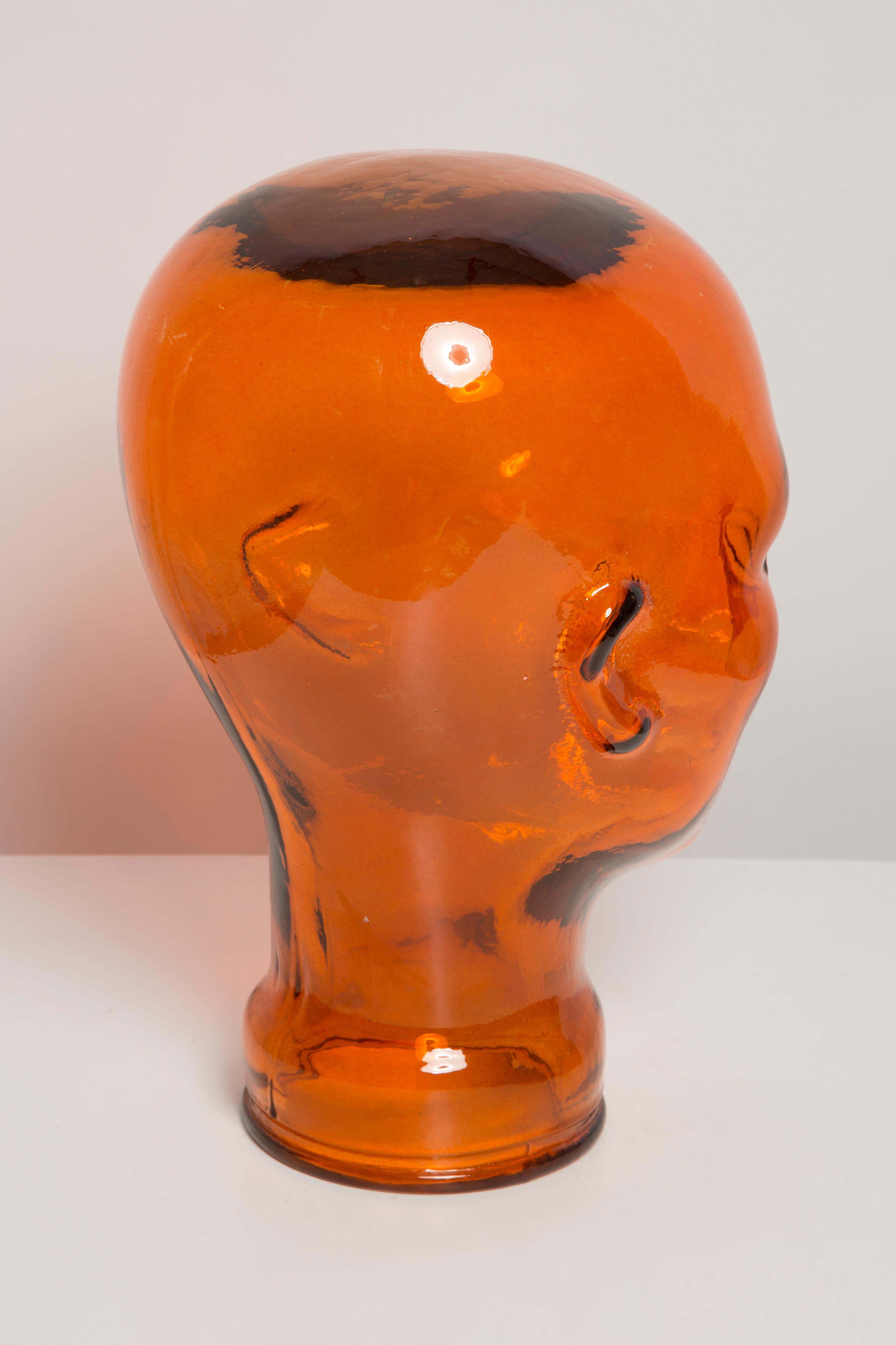Escultura decorativa naranja vintage con cabeza de maniquí de cristal, años 70, Alemania Vidrio en venta