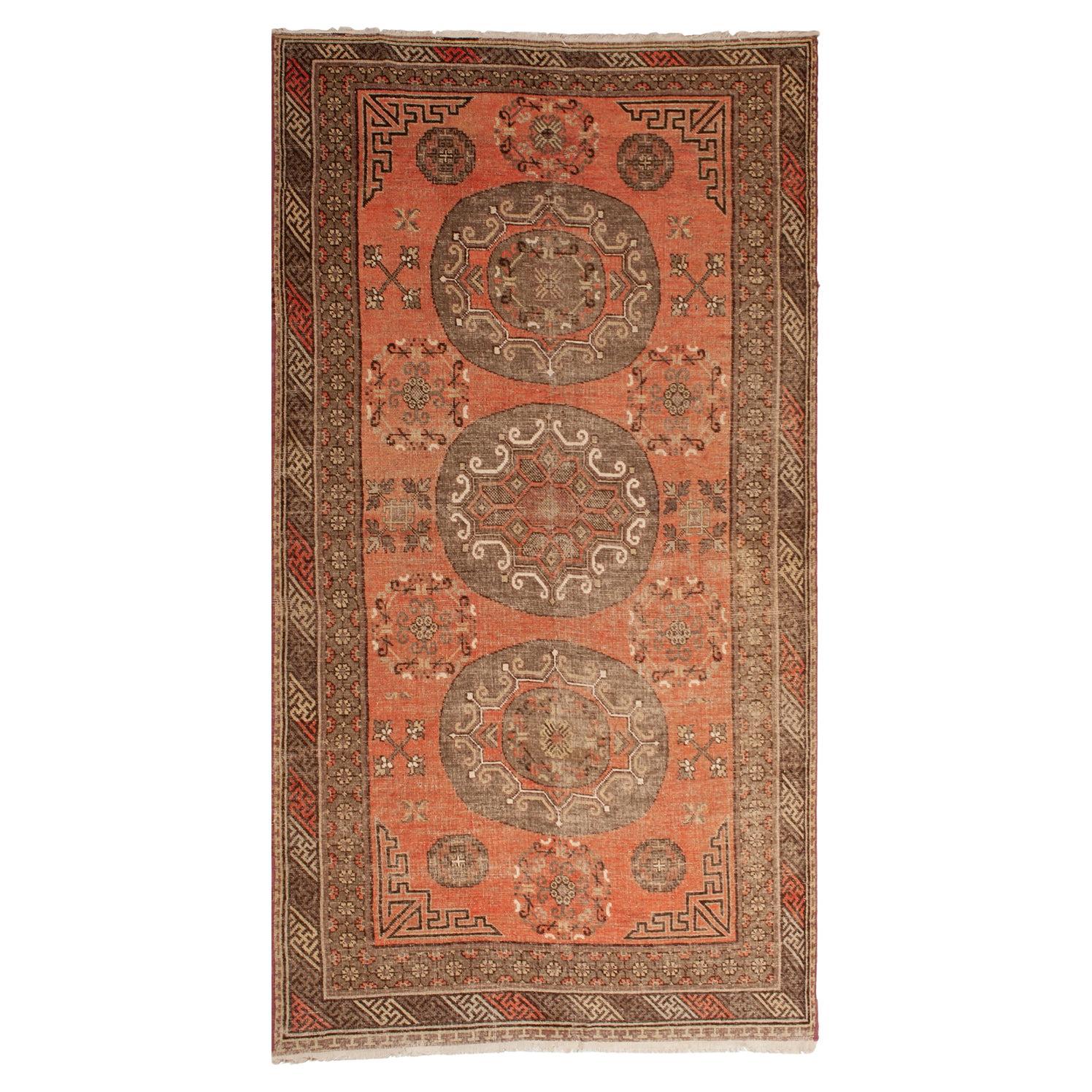 abc carpet Tapis de laine Kohtan traditionnel vintage orange - 5'3" x 10'3" en vente