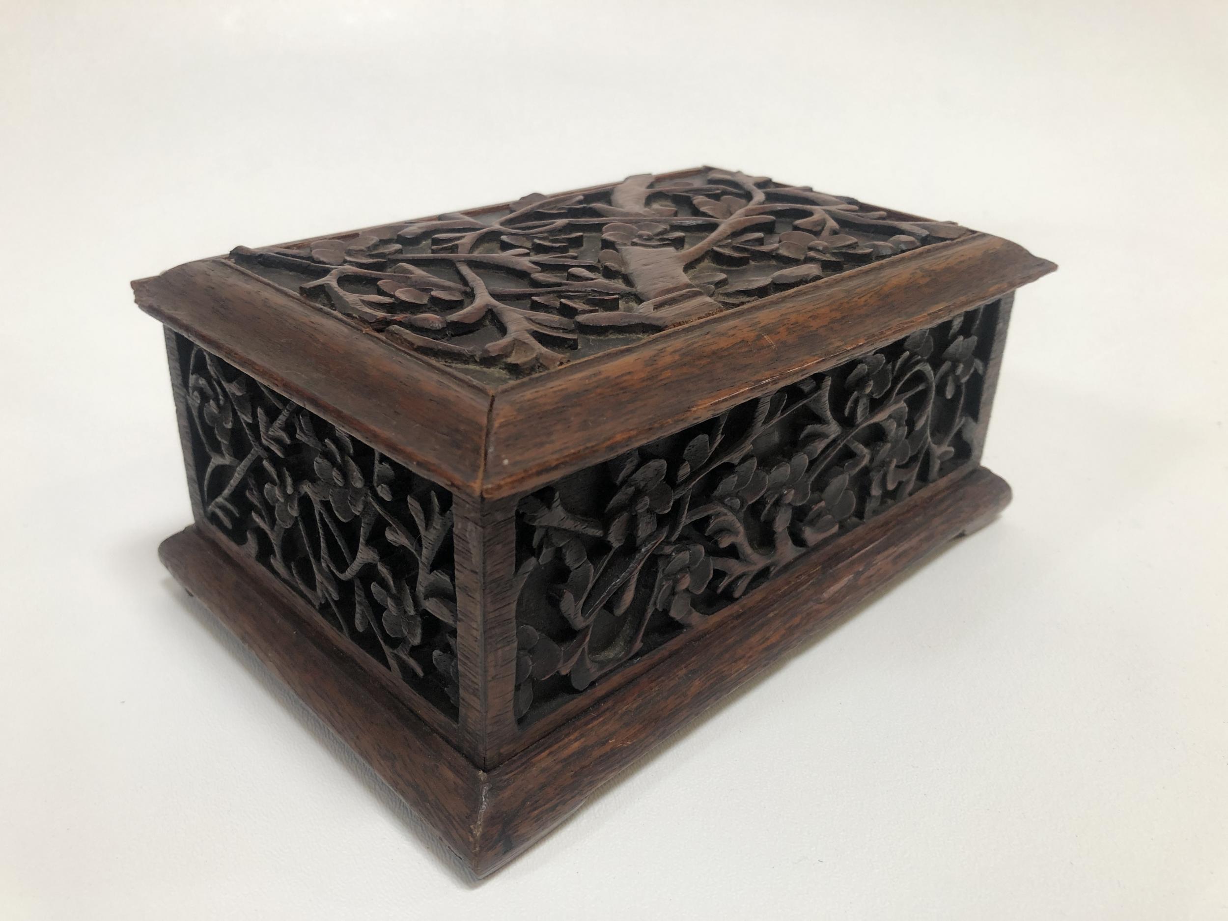 hand carved wooden keepsake boxes