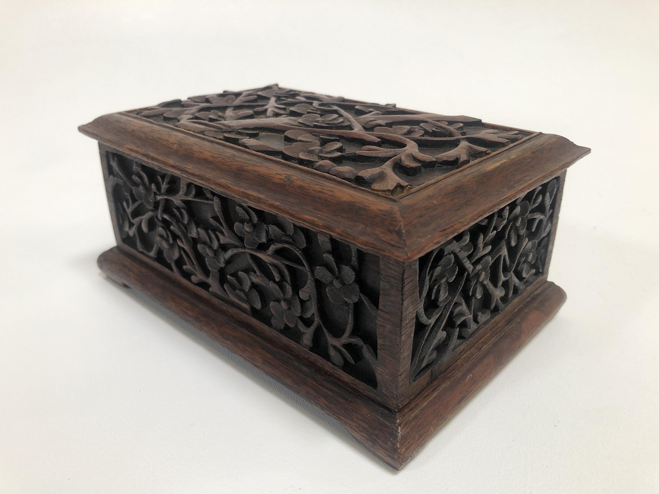 Arts and Crafts Orantely Hand Carved Rosewood Jewelry/Keepsake Box