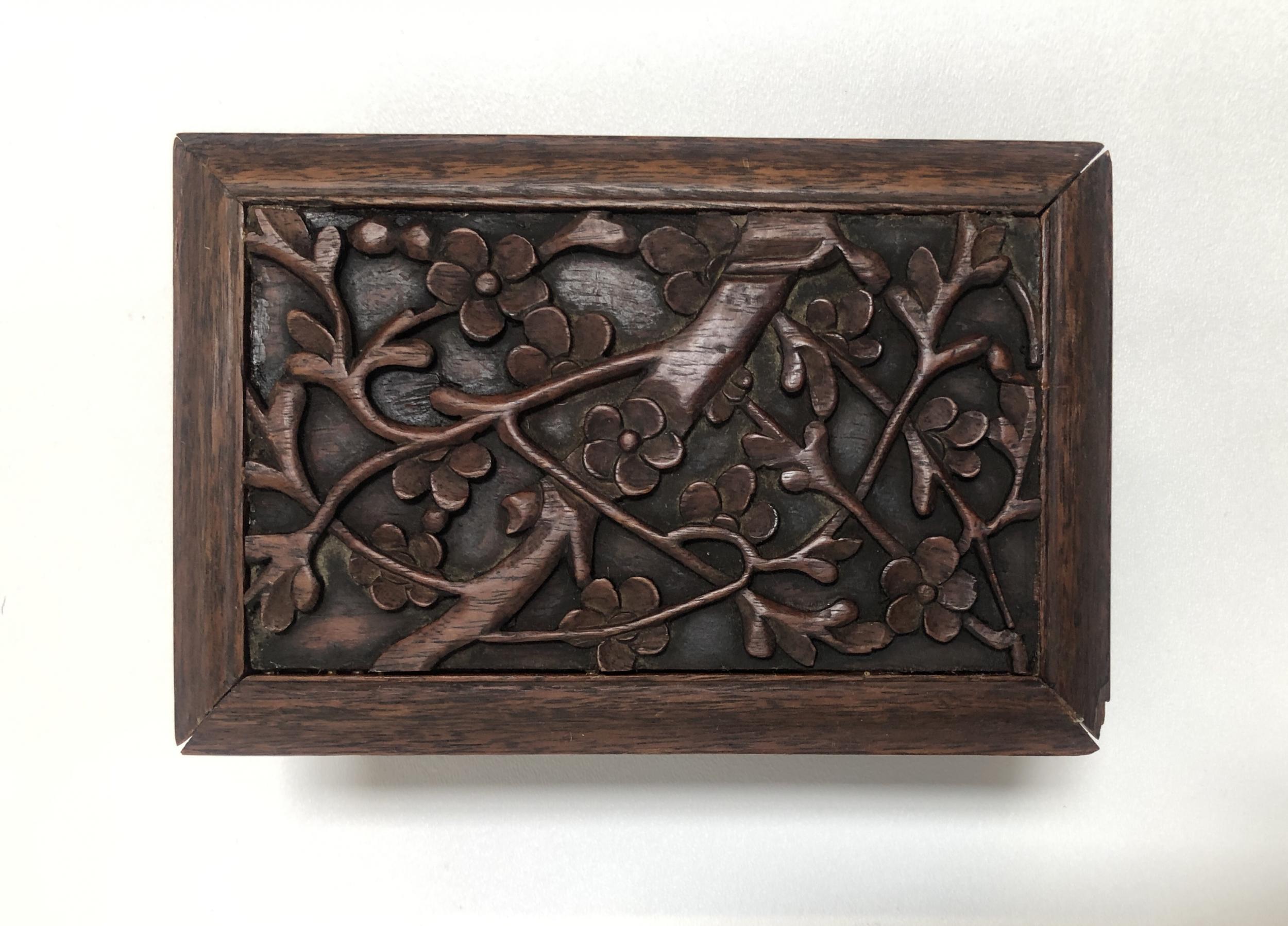 American Orantely Hand Carved Rosewood Jewelry/Keepsake Box