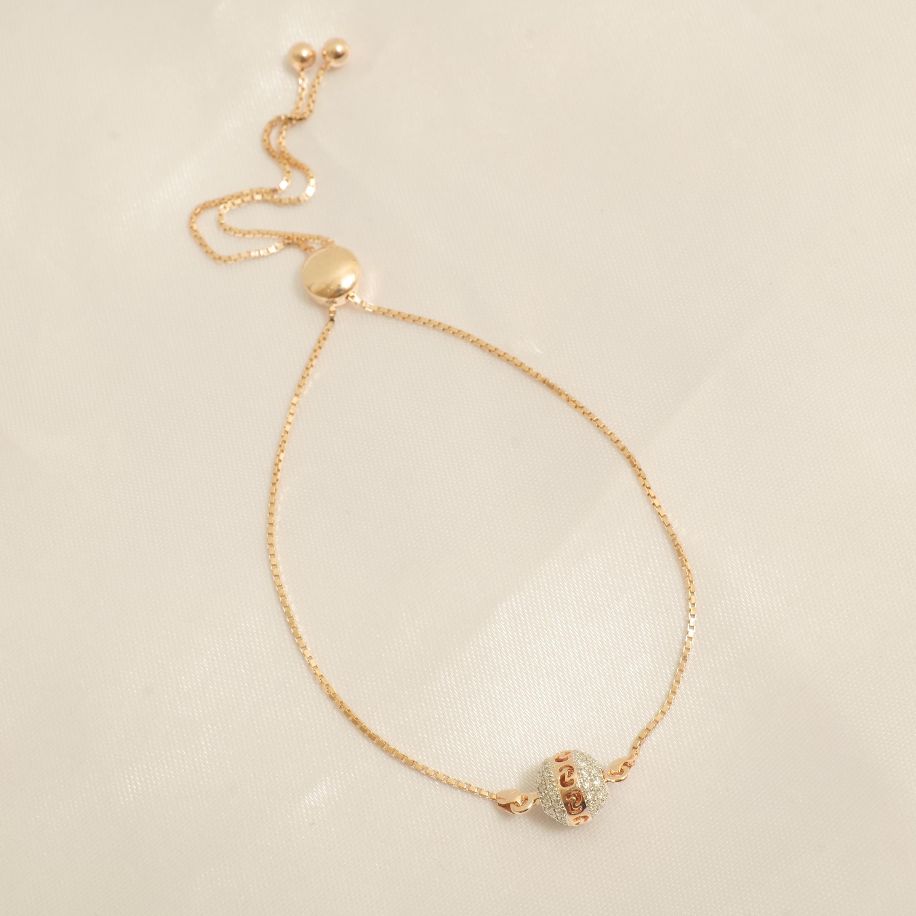 Pulsera Ajustable Bolo de Diamantes Orbe en Oro Macizo de 14k (Certificado) en Nuevo estado para la venta en New Delhi, DL