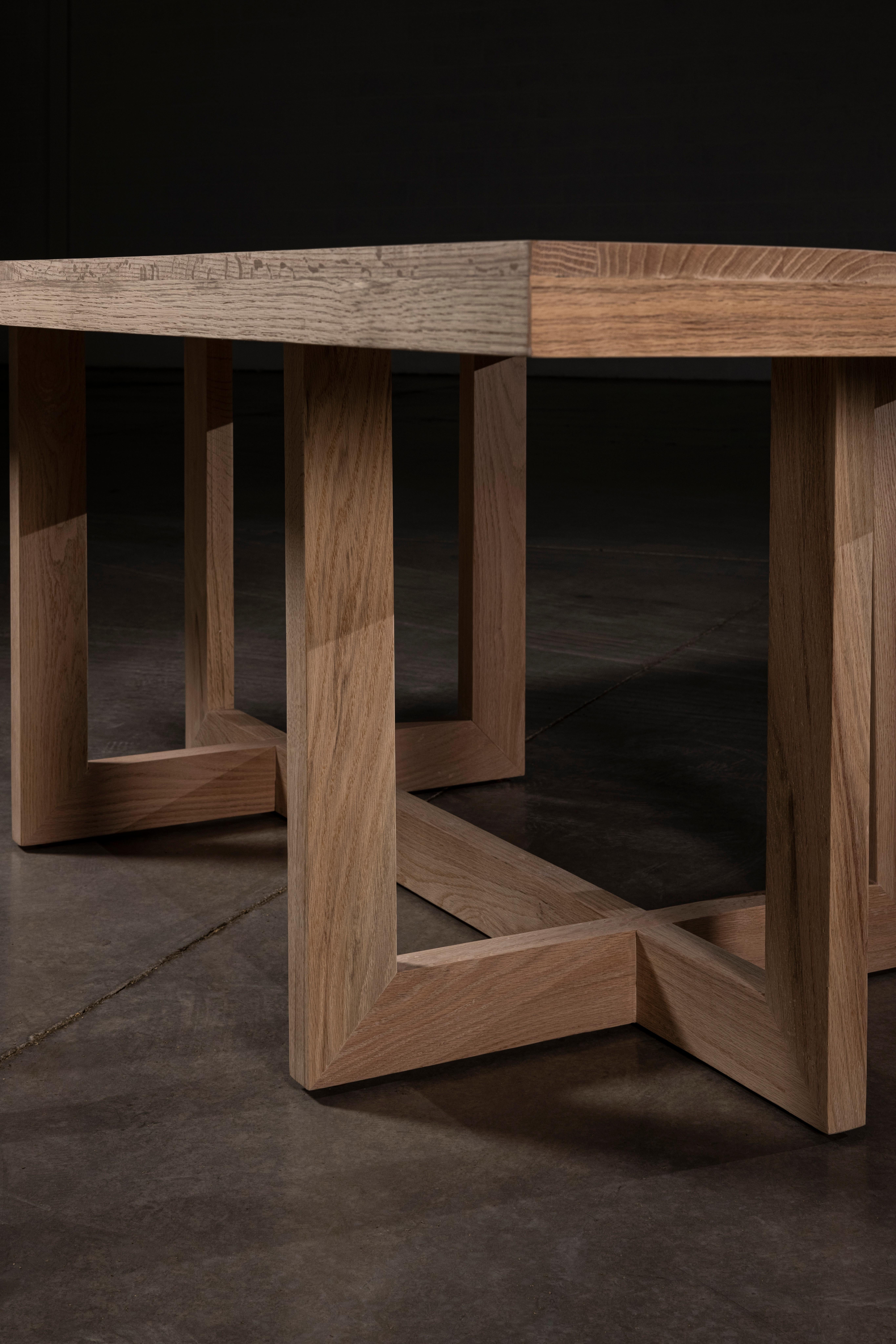 Mexicain ORB Rectangular Dining Table in Natural Finish Solid Oak by No Age Studio en vente