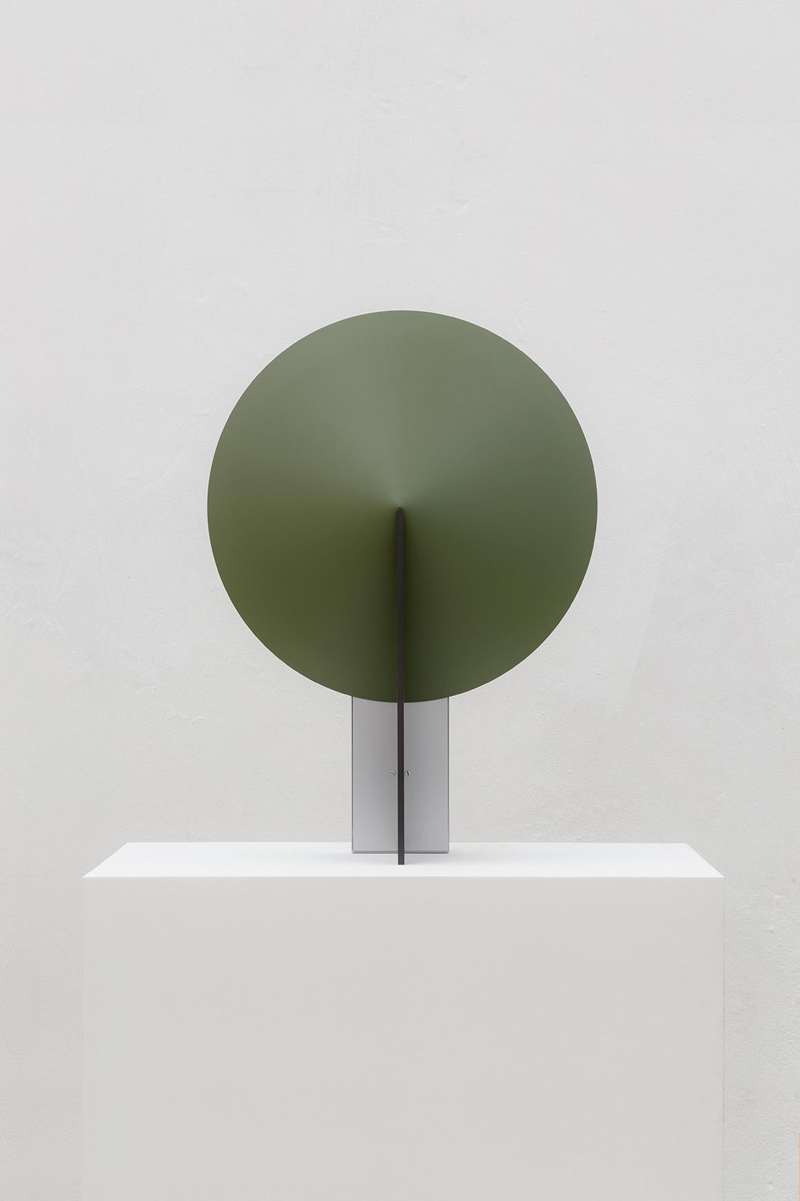 International Style Orbe Table Lamp, by RAIN, Contemporary Lamp, Brass & Aluminium, Black & Green For Sale
