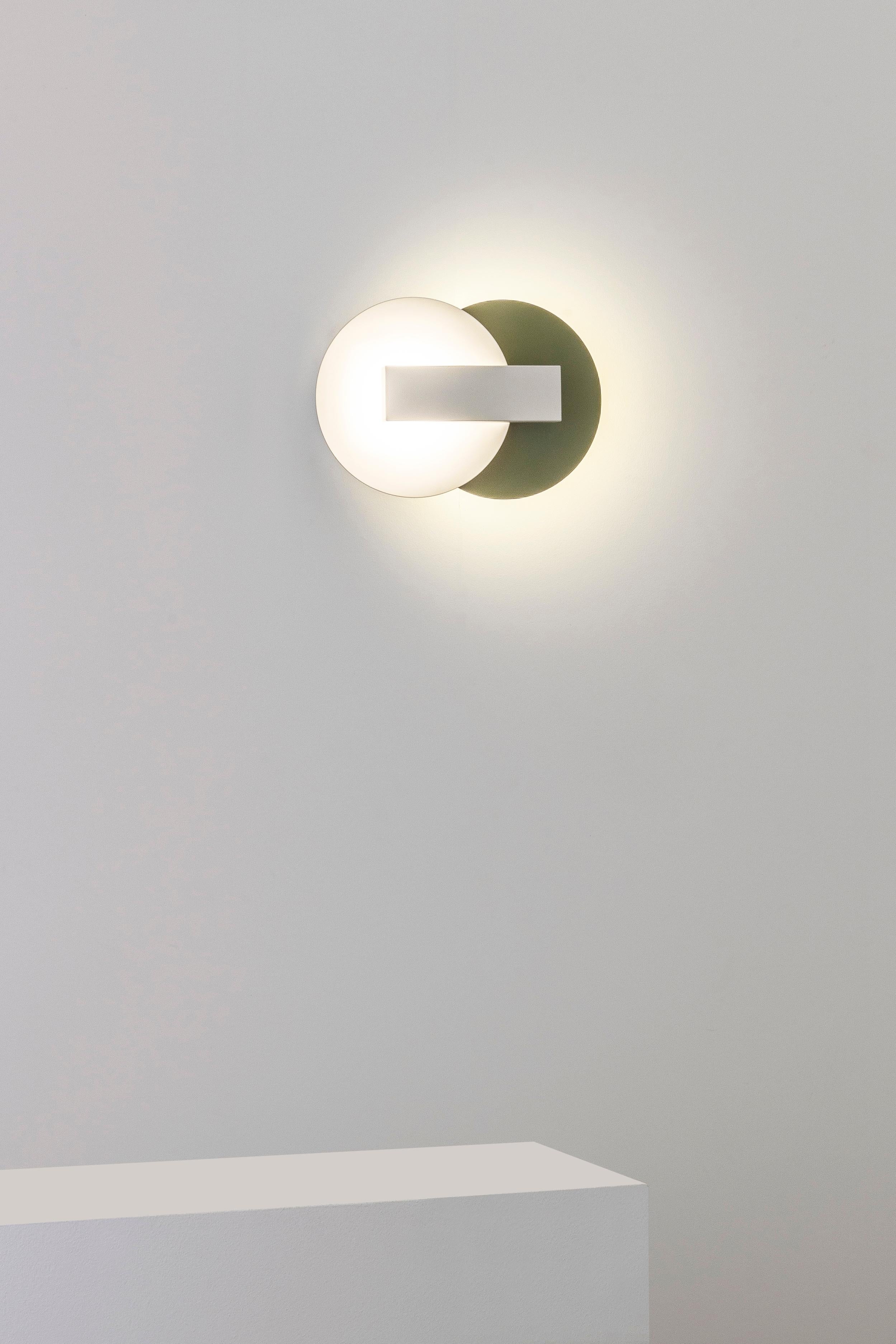 Brazilian Orbe Wall Lamp Small, by Rain, Contemporary Lamp, Brass & Aluminium, Black For Sale