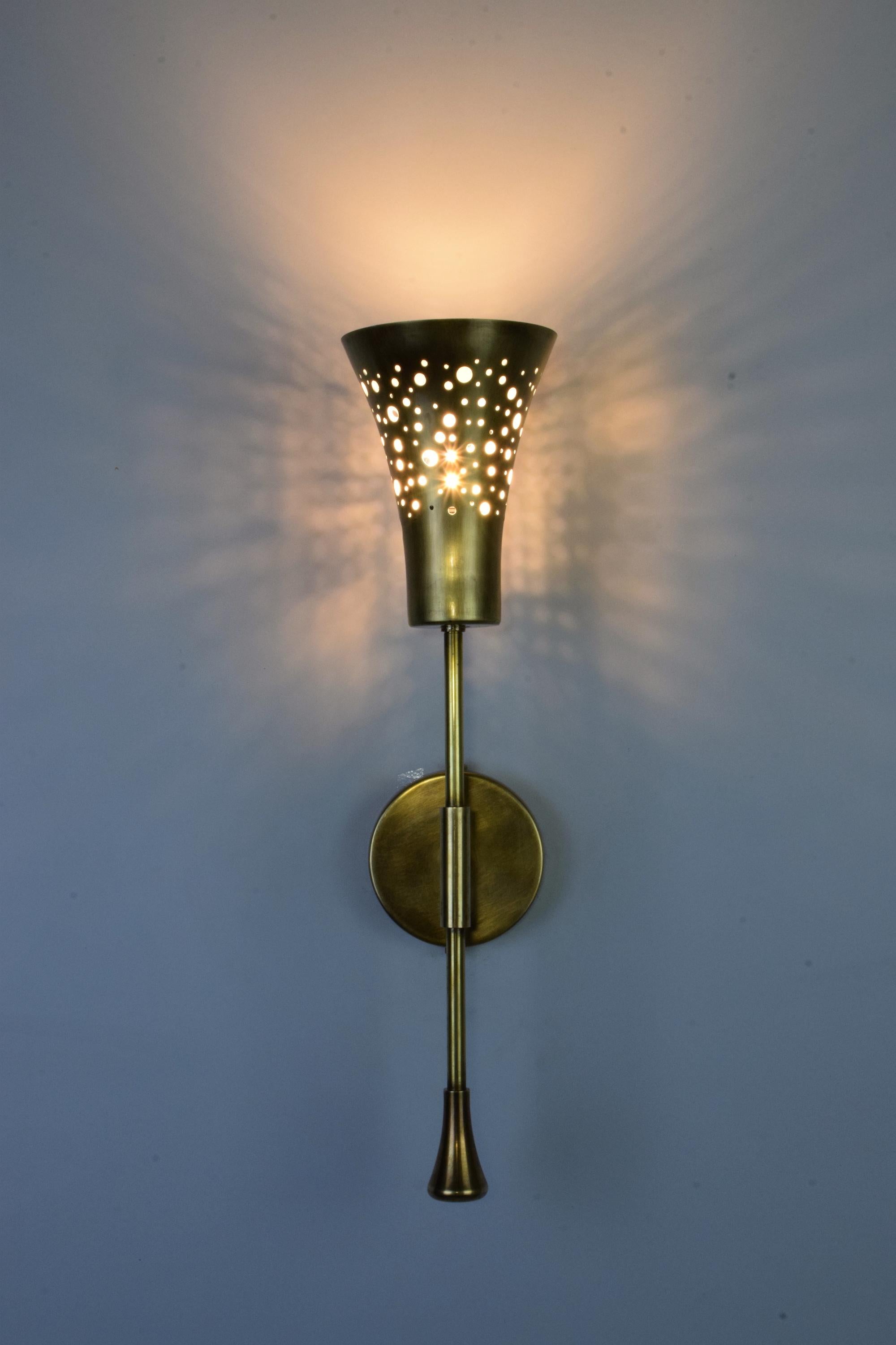 Orbi-WM1 Contemporary Brass Articulating Wall Light, Flow Collection In New Condition In Paris, FR