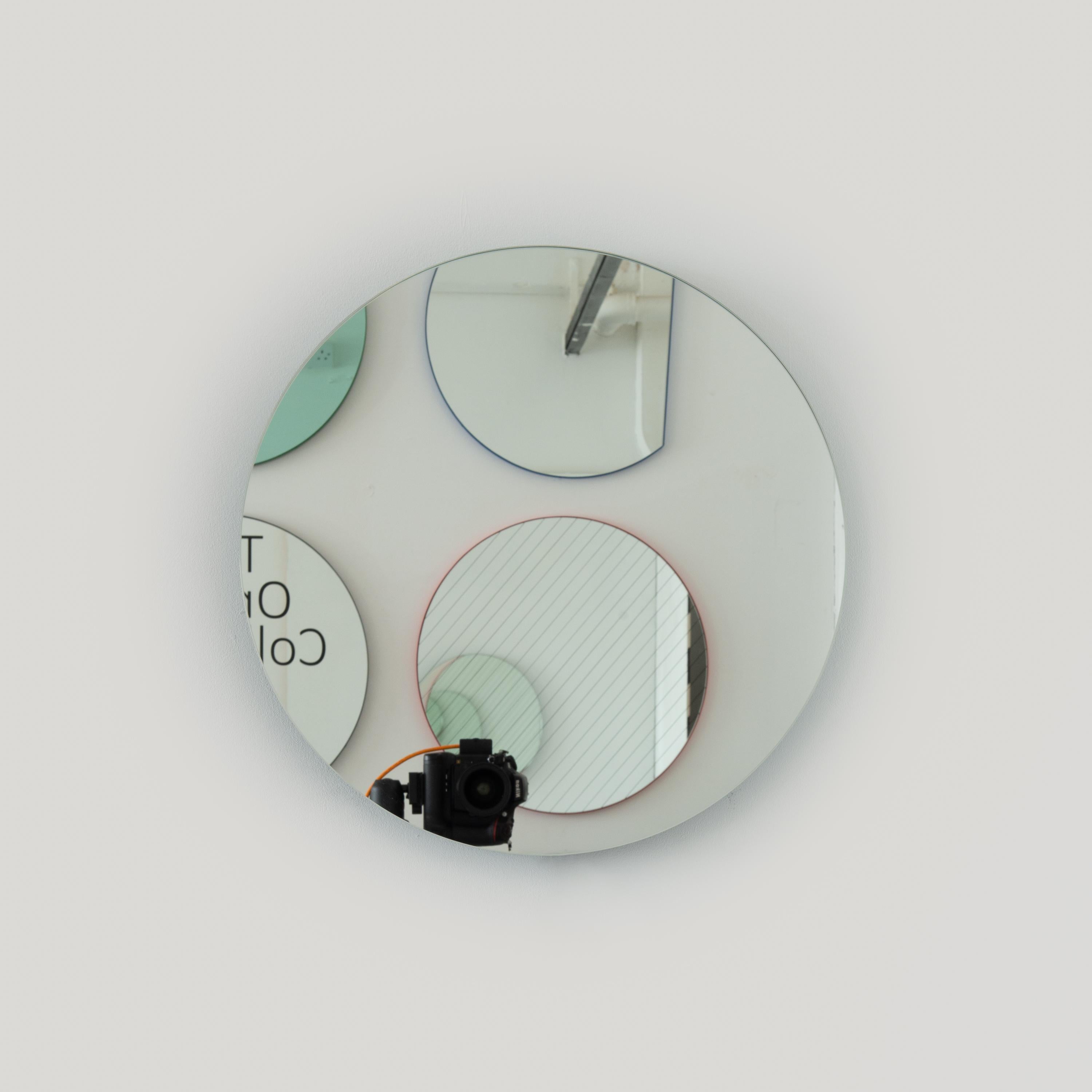 XXIe siècle et contemporain Orbis Back Illuminated Round Contemporary Frameless Mirror, personnalisable, Medium en vente
