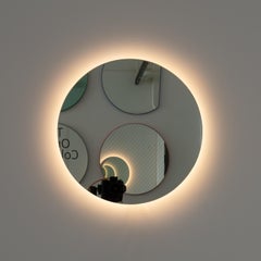 Espejo redondo contemporáneo sin marco con retroiluminación Orbis, personalizable, grande