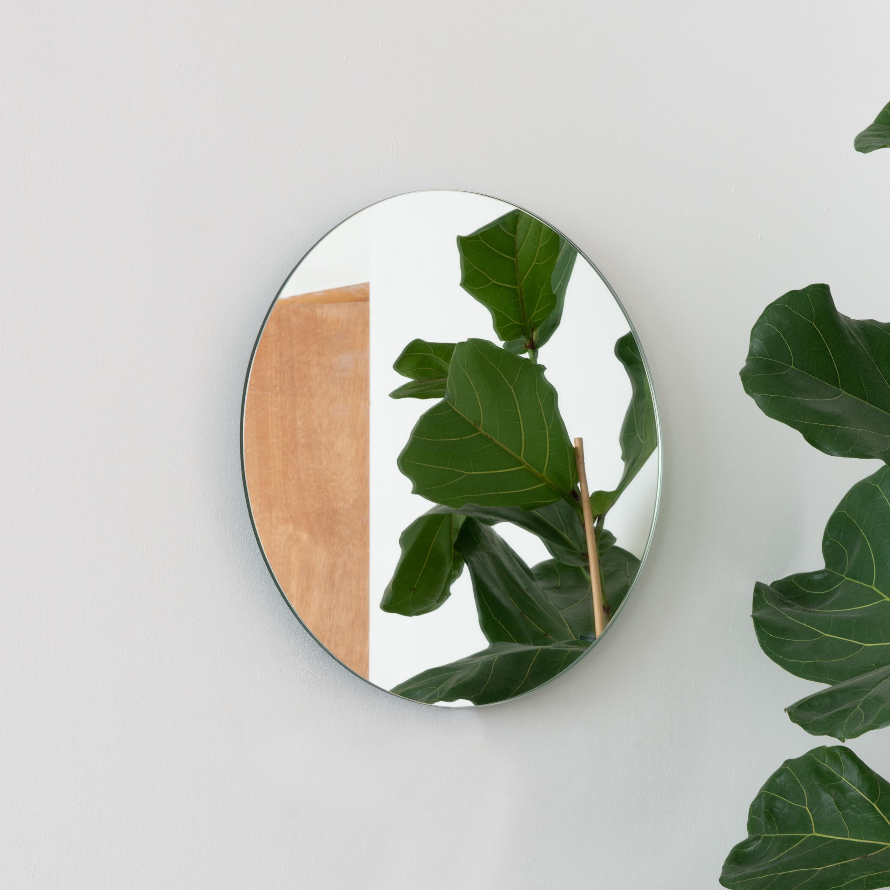 XXIe siècle et contemporain Orbis Back Illuminated Round Contemporary Frameless Mirror Floating Effect (miroir sans cadre à effet flottant), XL en vente