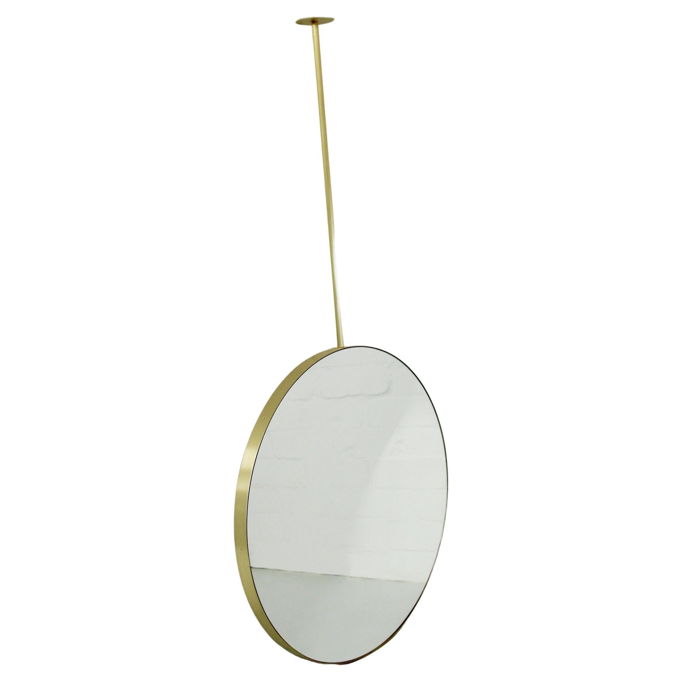 Orbis Ceiling Suspended Round Art Deco Mirror with a Brushed Brass Frame (Miroir rond Art Déco suspendu au plafond avec cadre en laiton brossé)