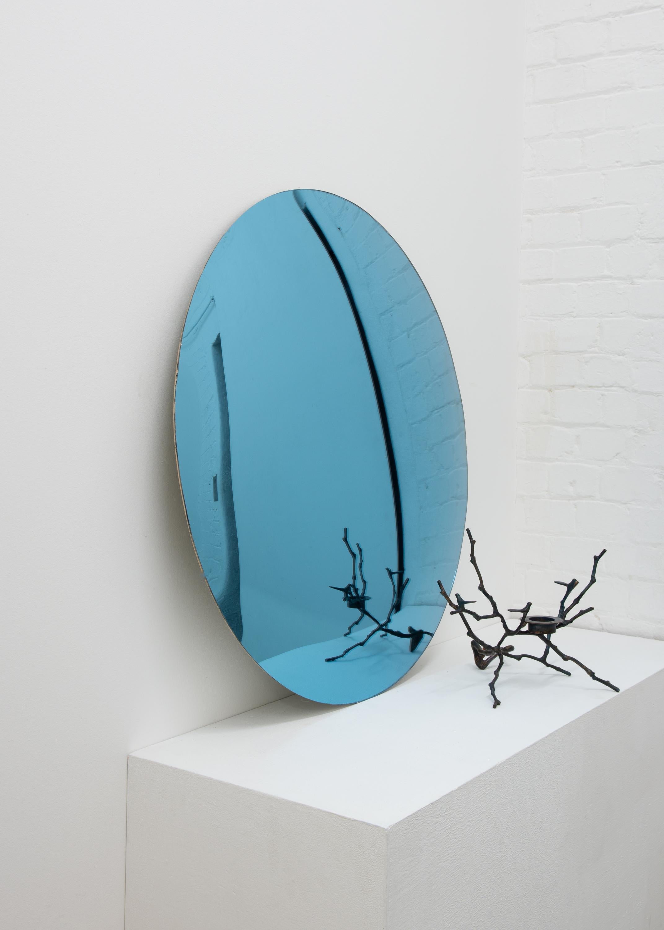 Européen Orbis Convex Blue Handcraft Handcrafted Frameless Contemporary Round Mirror, Large (miroir rond convexe bleu, sans cadre) en vente