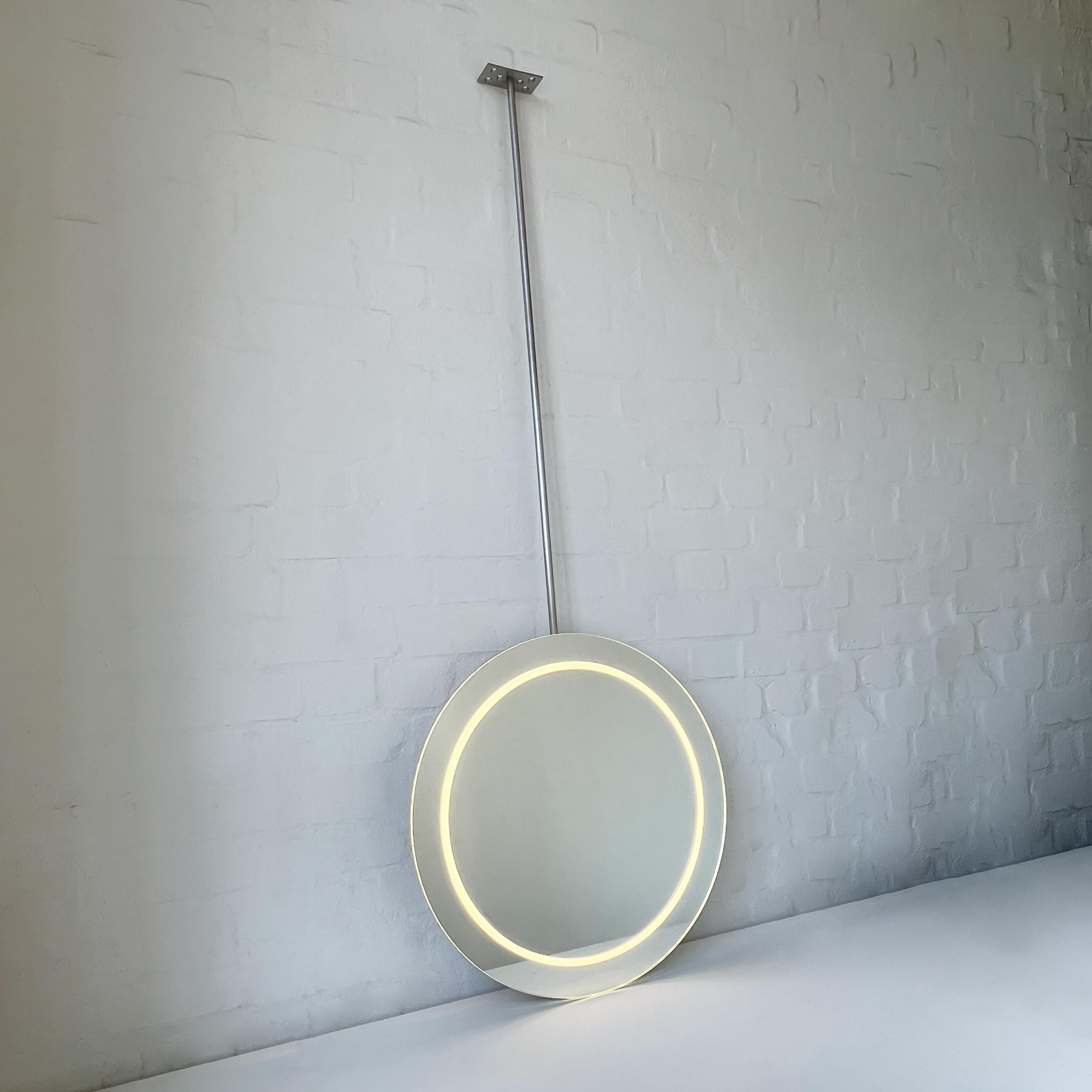 Orbis Illuminated Ceiling Suspended Round Frameless Mirror In New Condition For Sale In London, GB