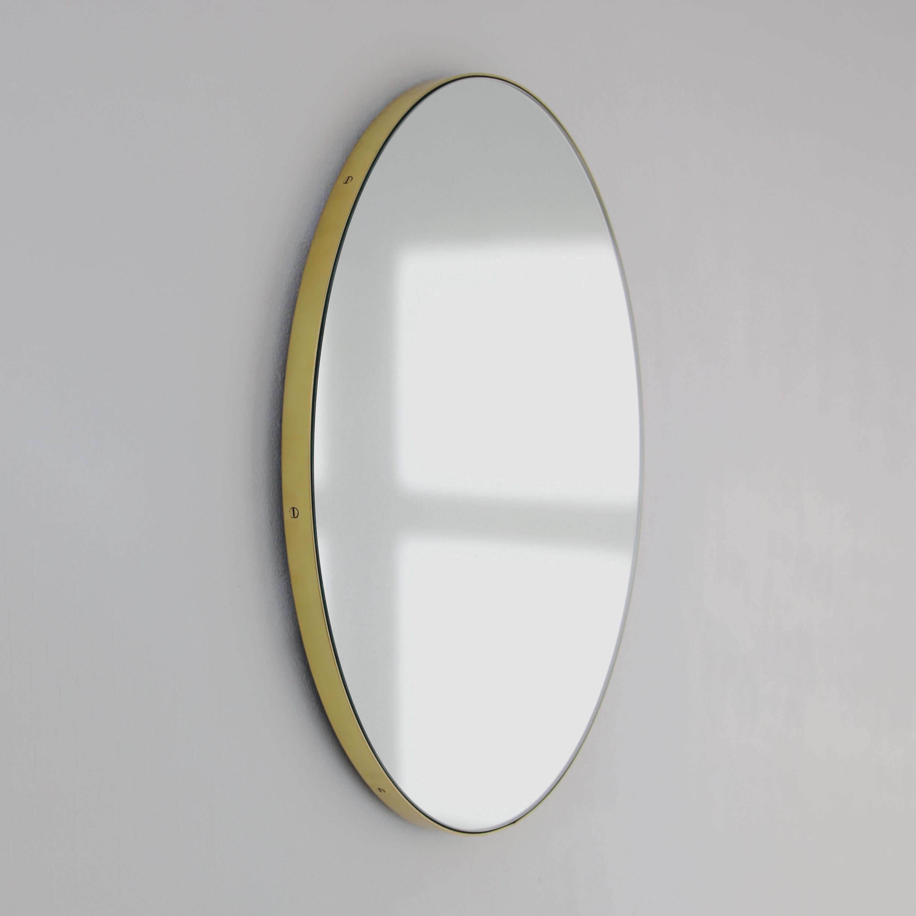 Orbis Minimalist Round Mirror with a Brass Frame, Large For Sale 5