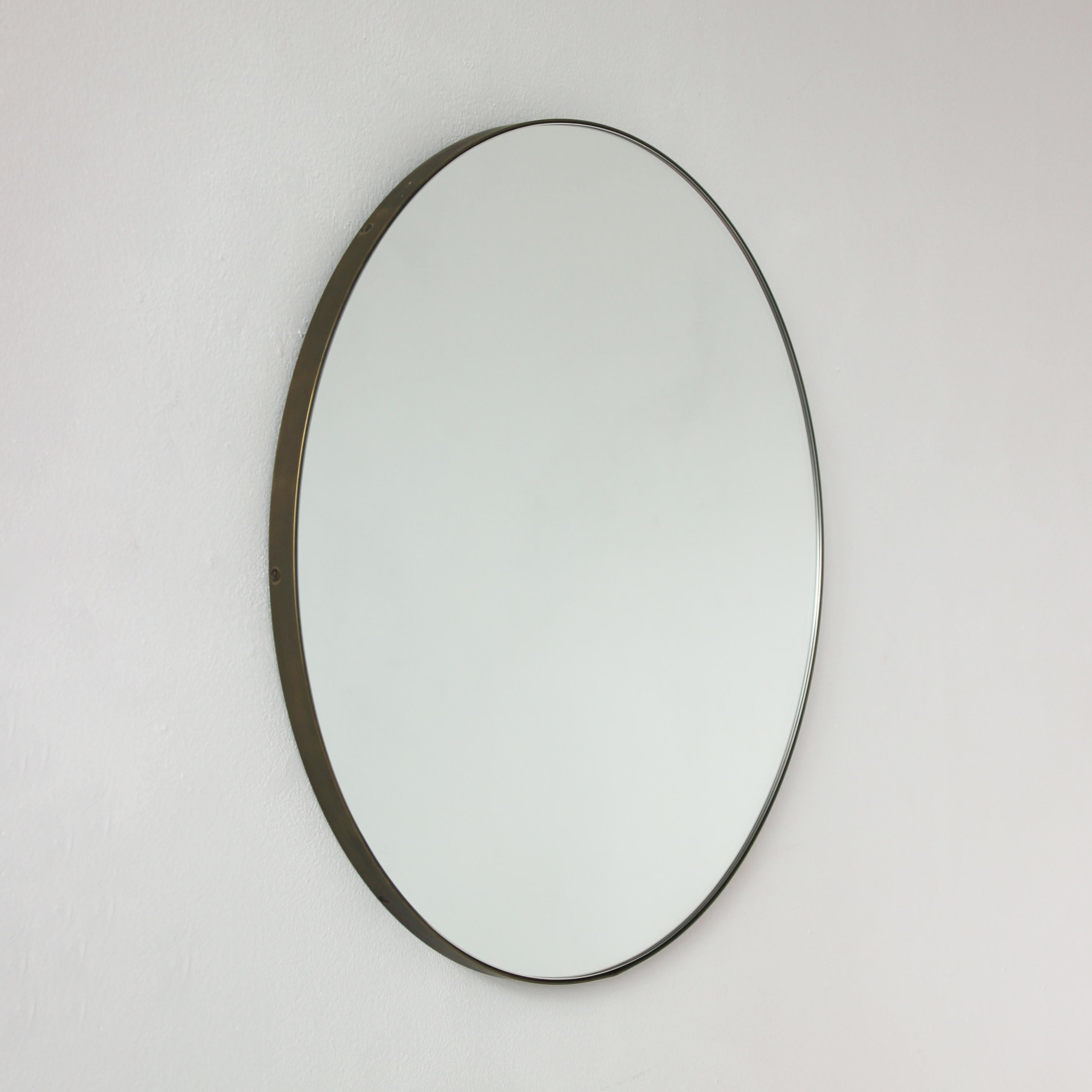 Orbis Round Art Deco Mirror avec cadre en laiton et patine bronze, Large Neuf - En vente à London, GB