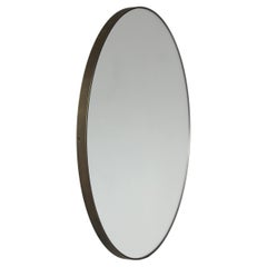 Miroir Orbis Round Modernity avec cadre en laiton avec patine bronze, Medium
