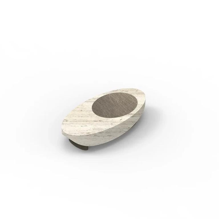 Table basse Orbit - Une vision sculpturale en pierre et métal Neuf - En vente à Gurugram, IN