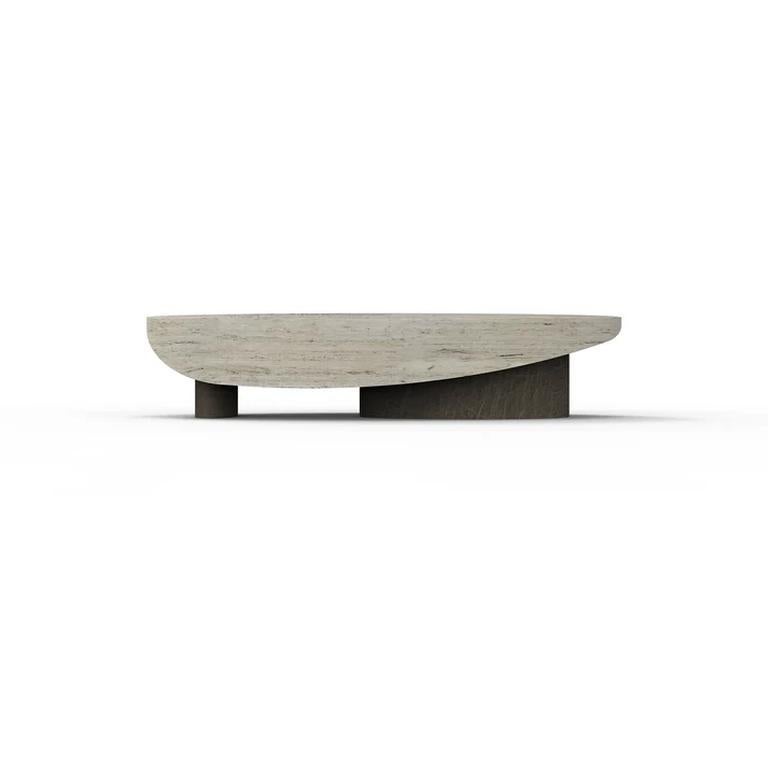 Pierre Table basse Orbit - Une vision sculpturale en pierre et métal en vente