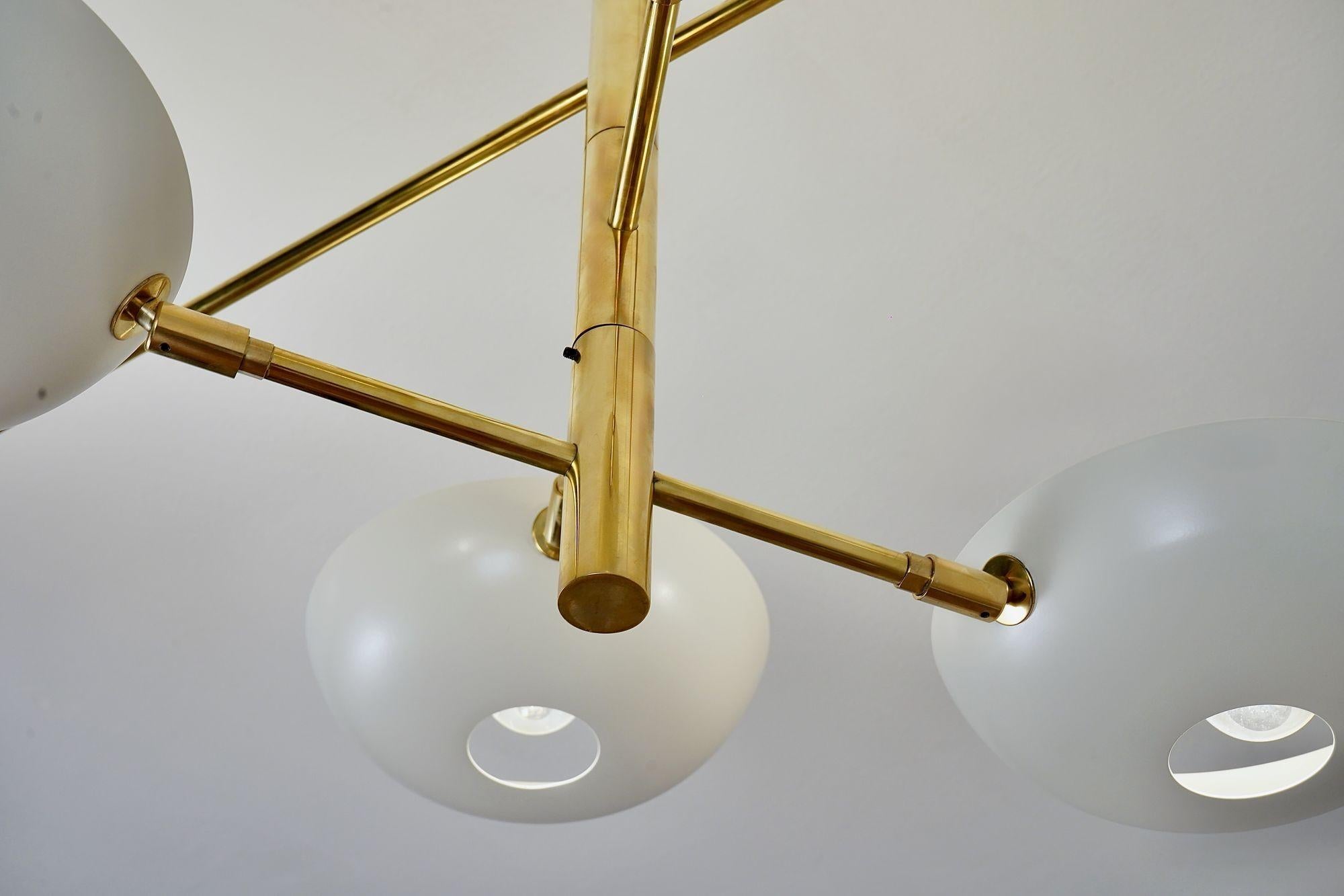 Orbitale Doppio, lampadario a 6 bracci rotanti in ottone, design di Silvio Piattelli in vendita 5