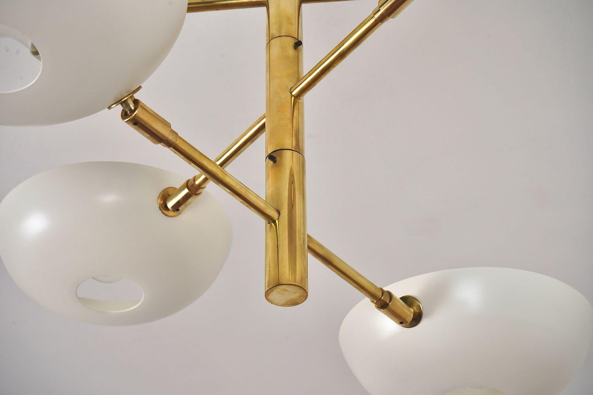 Orbitale Doppio, lampadario a 6 bracci rotanti in ottone, design di Silvio Piattelli in vendita 11