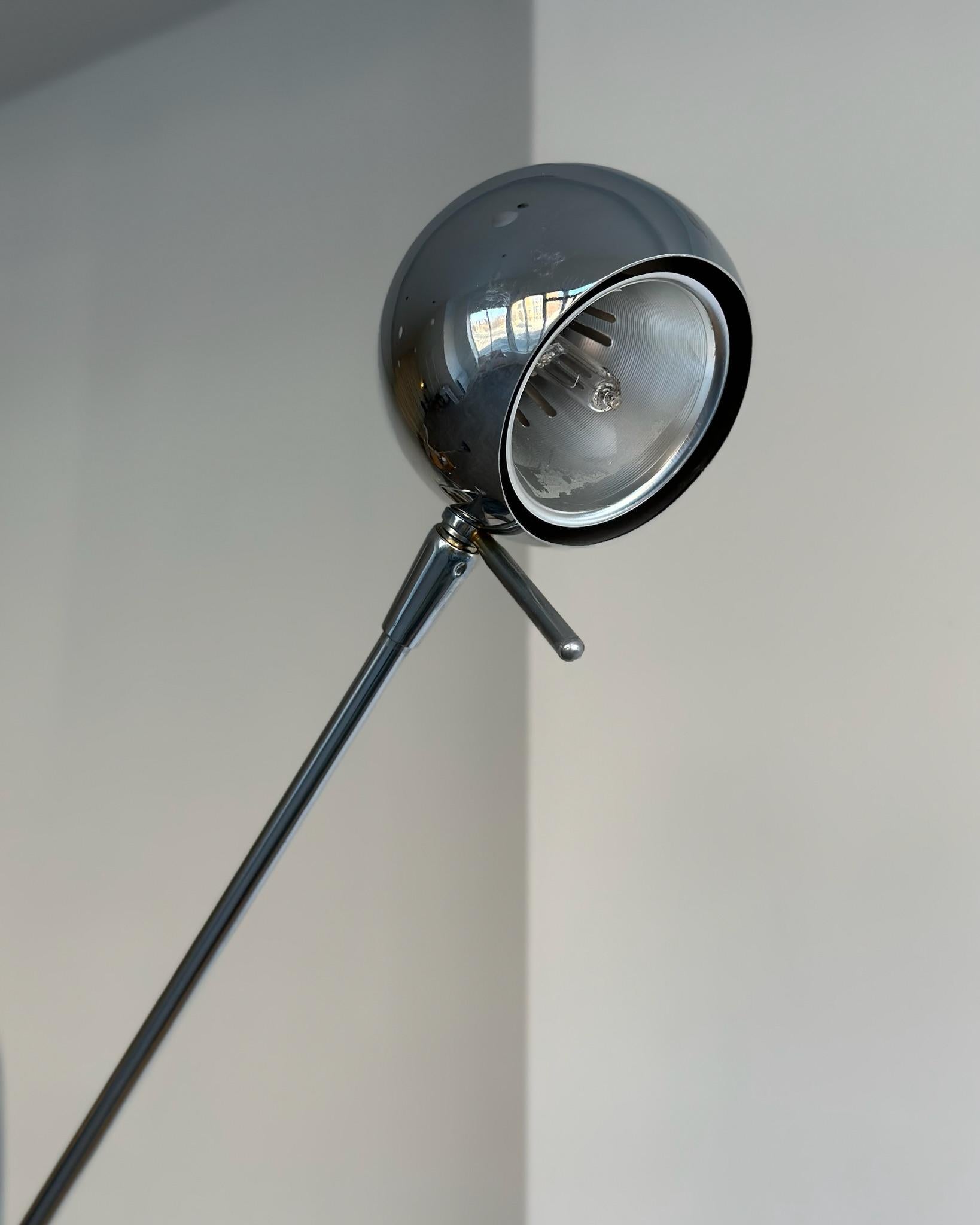 Orbiter Style Lamp by Robert Sonneman In Good Condition For Sale In Toronto, CA