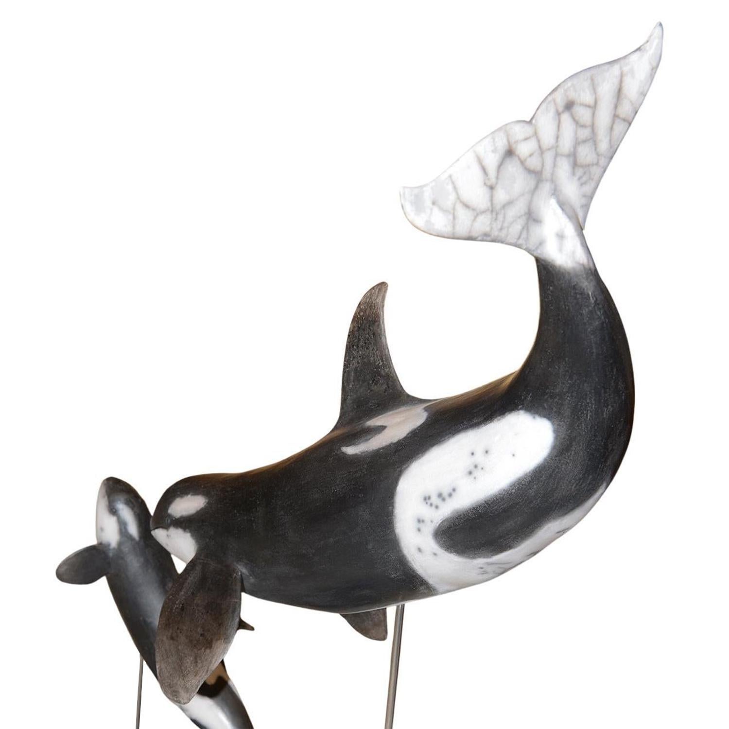 Orcas Sculpture in Raku on base In New Condition For Sale In Paris, FR
