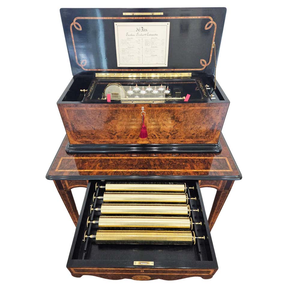 Walnut Musical Instruments - 47 For Sale at 1stDibs