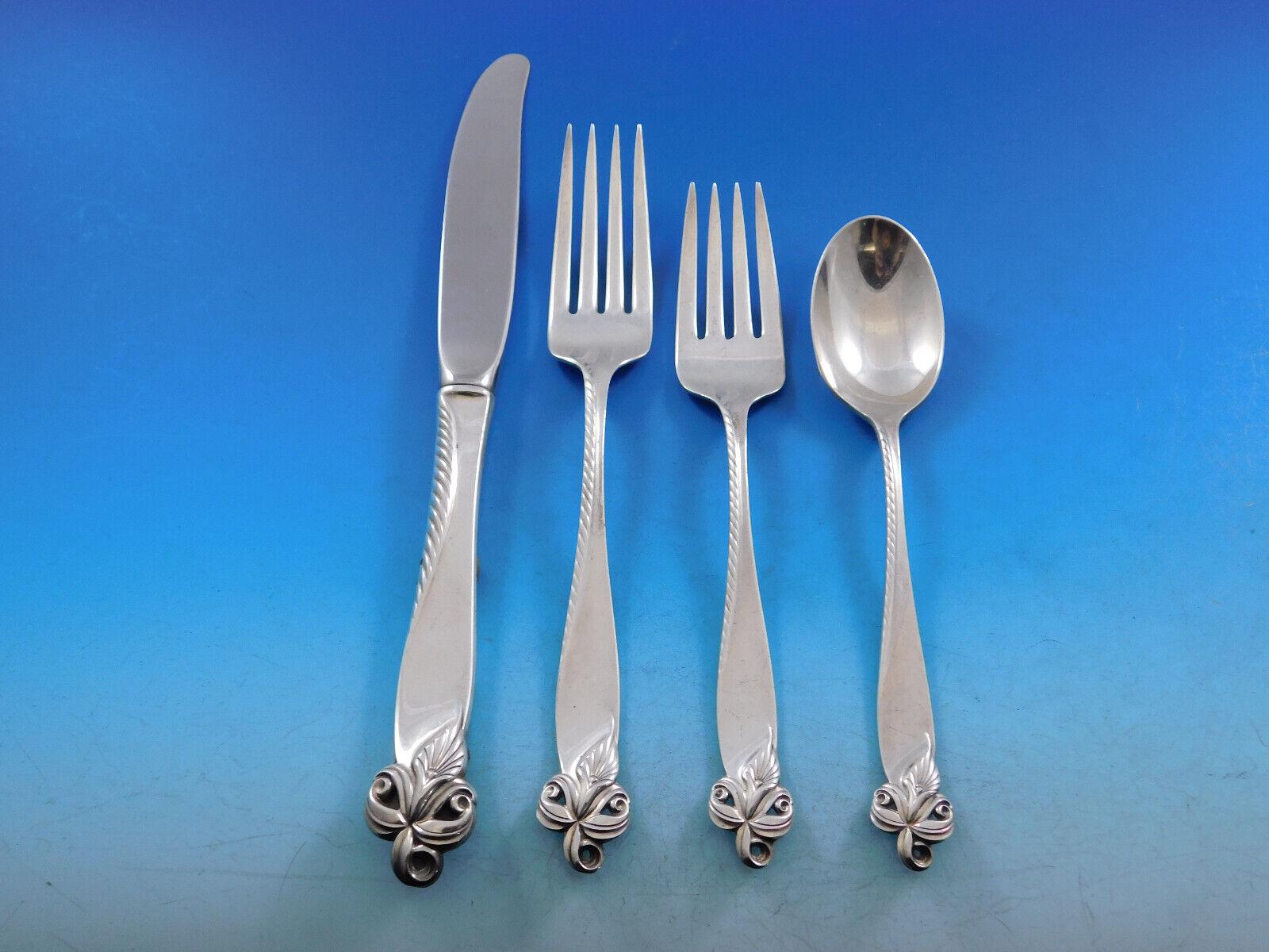 Ensemble de couverts en argent sterling Orchid Elegance de Wallace pour 12 personnes 64 pièces Excellent état - En vente à Big Bend, WI