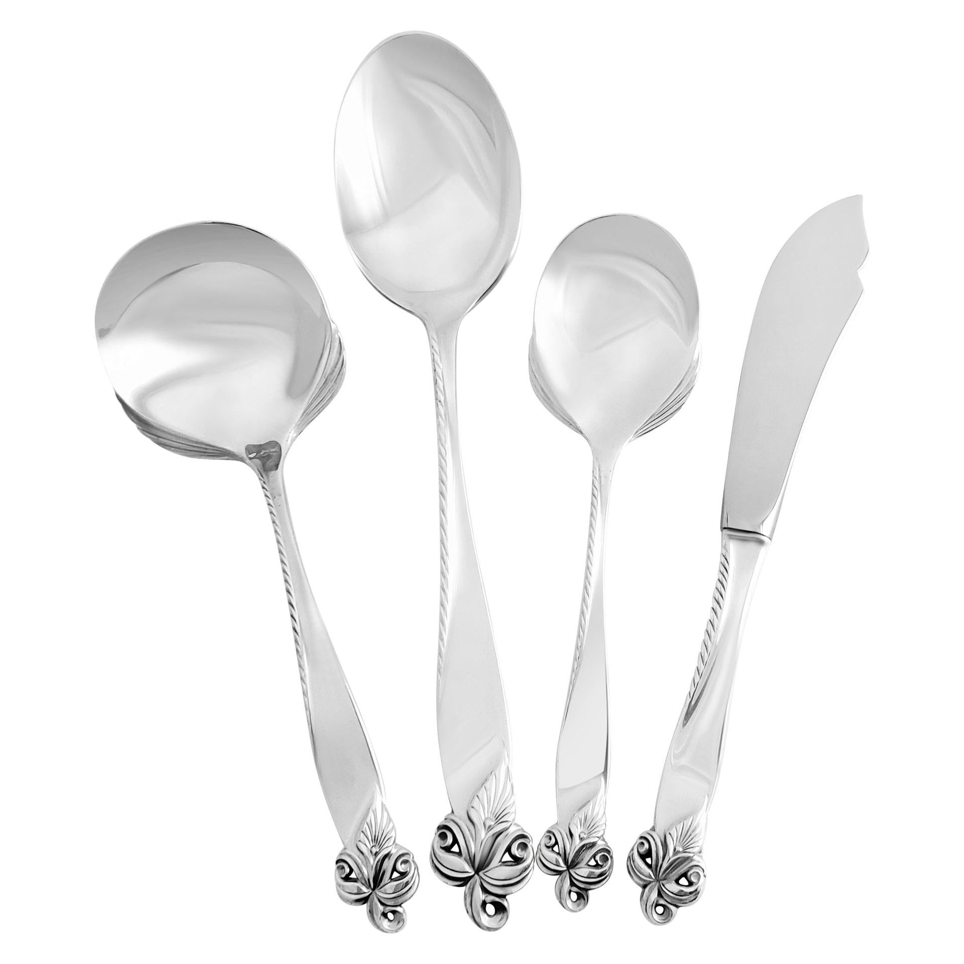 Ensemble de couverts en argent sterling d'élégance orchidée, breveté en 1956 par Wallace Excellent état à Surfside, FL