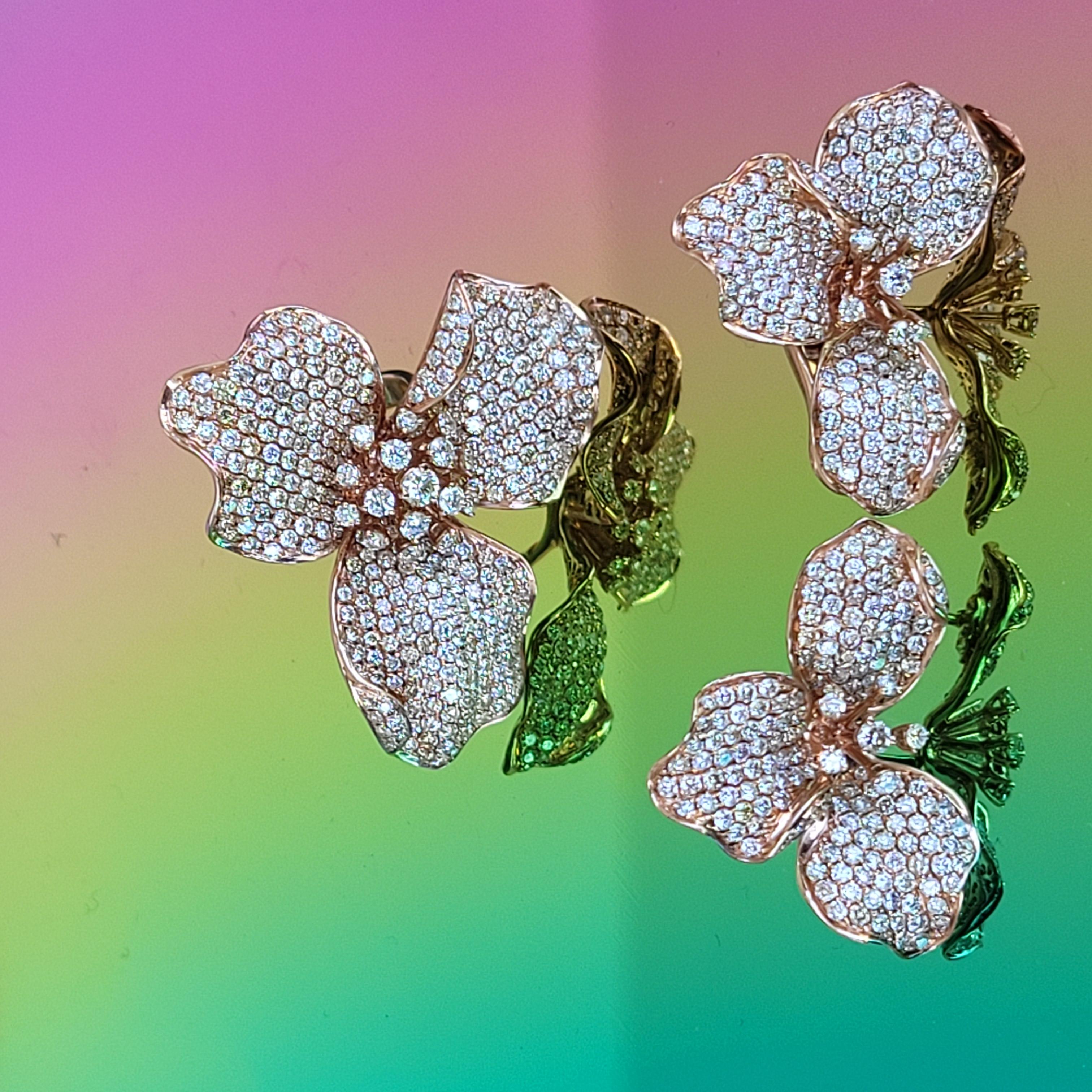 Colección Jardín de Orquídeas con Cóctel de Oro de 18K Anillo de Amor con Diamantes Flawless Corte redondo en venta