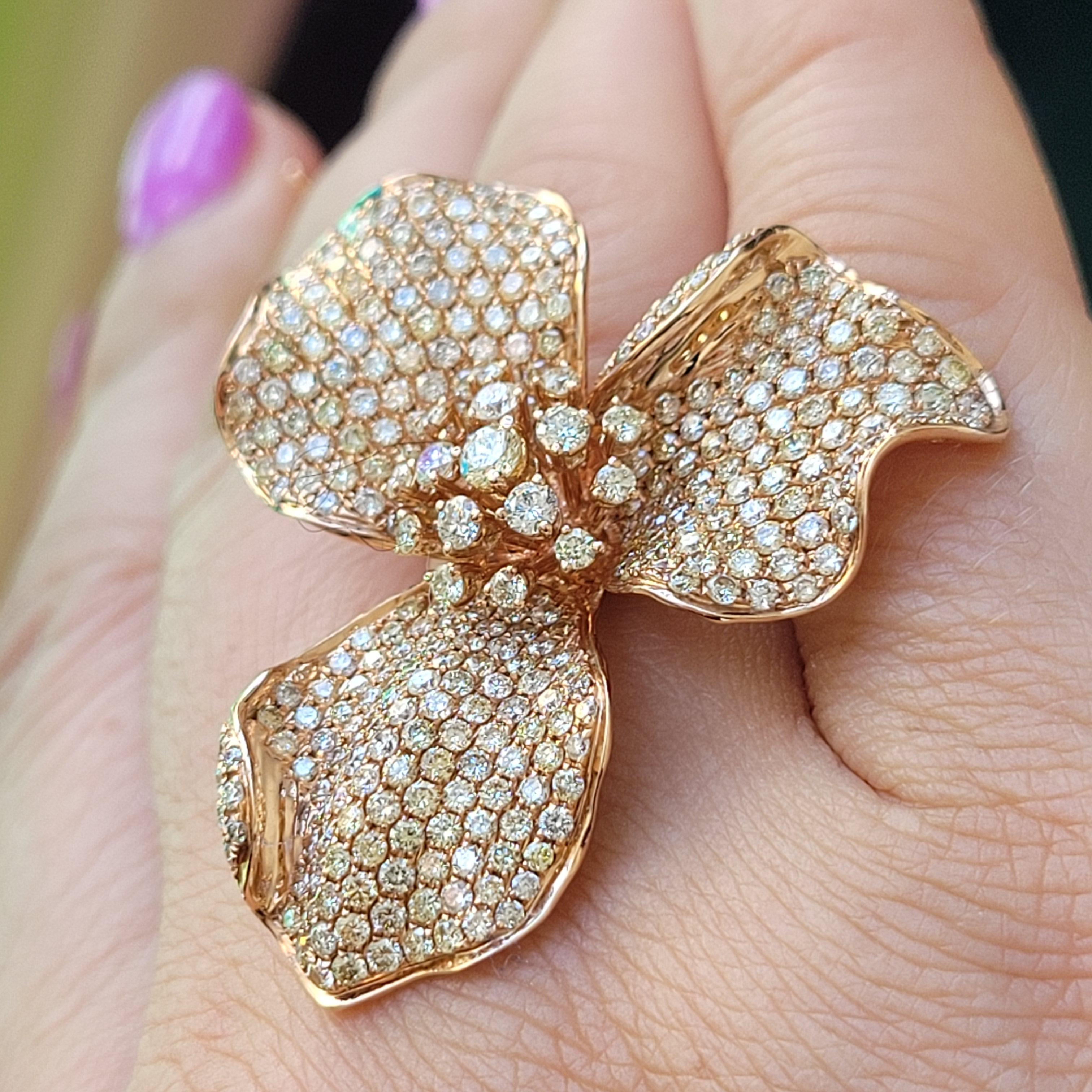 Modern Orchid Garden Collection with 18K Gold Cocktail Love Ring with Diamonds Flawless For Sale