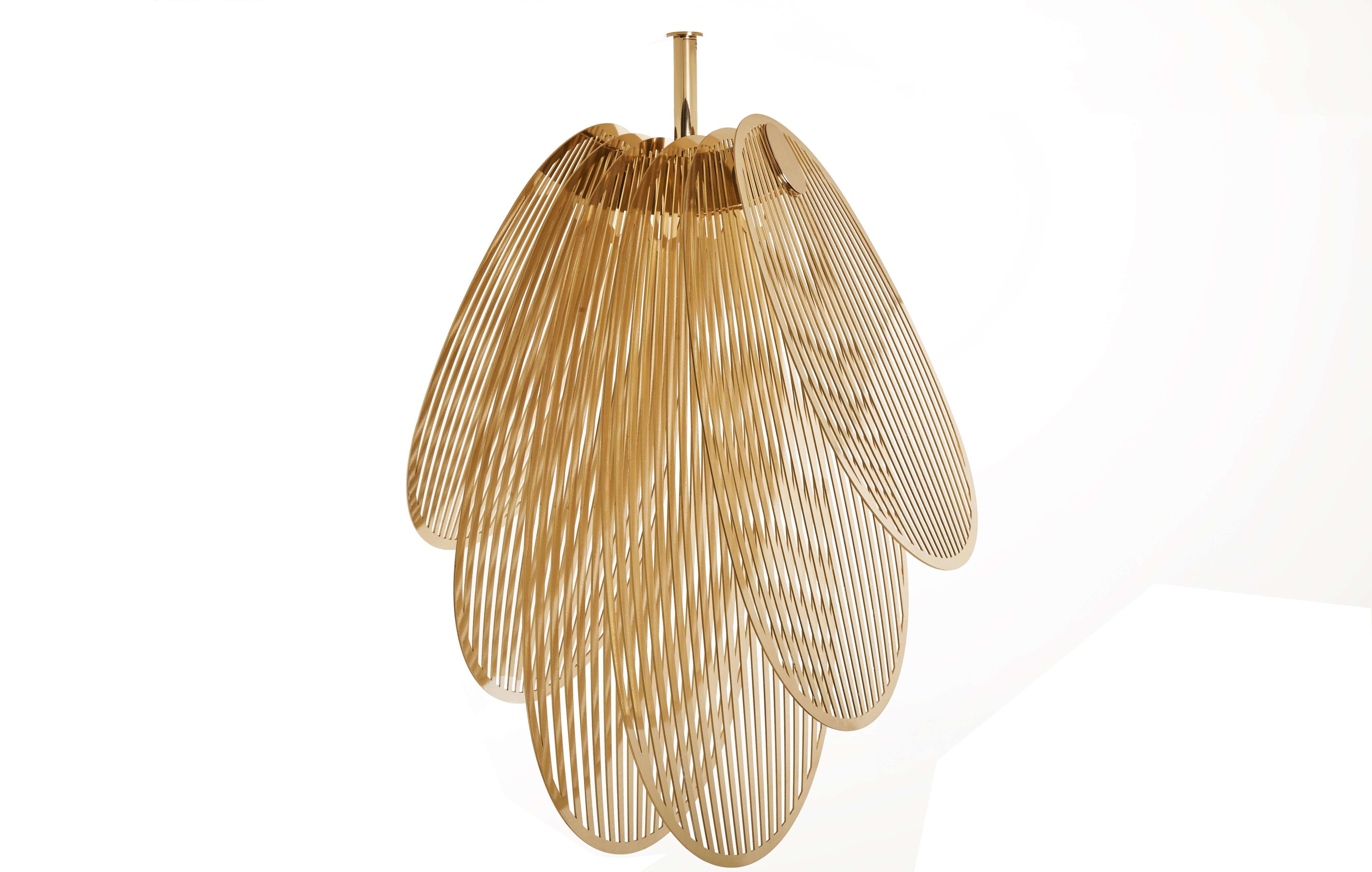 Orchidée Ajourée pendant light by Mydriaz
Dimensions: W 40.5 x H 61.2 x D 47.5 cm
Materials: Brass
Finishes: Golden-plated polished brass, white nickel finish on polished brass, Black nickel finish on polished brass
13 kg

Light source: 12V to