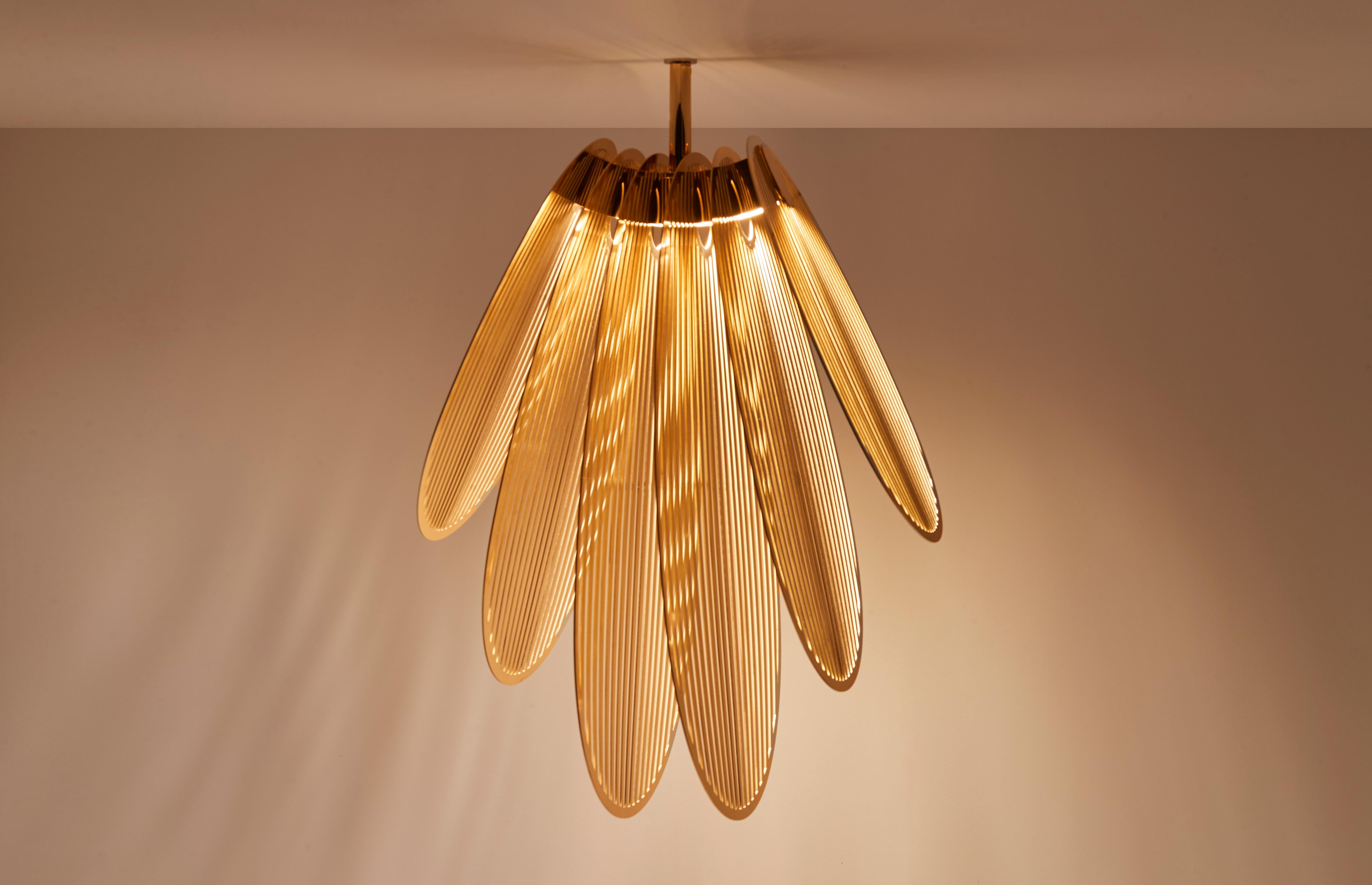 Post-Modern Orchidée Ajourée Pendant Light by Mydriaz For Sale