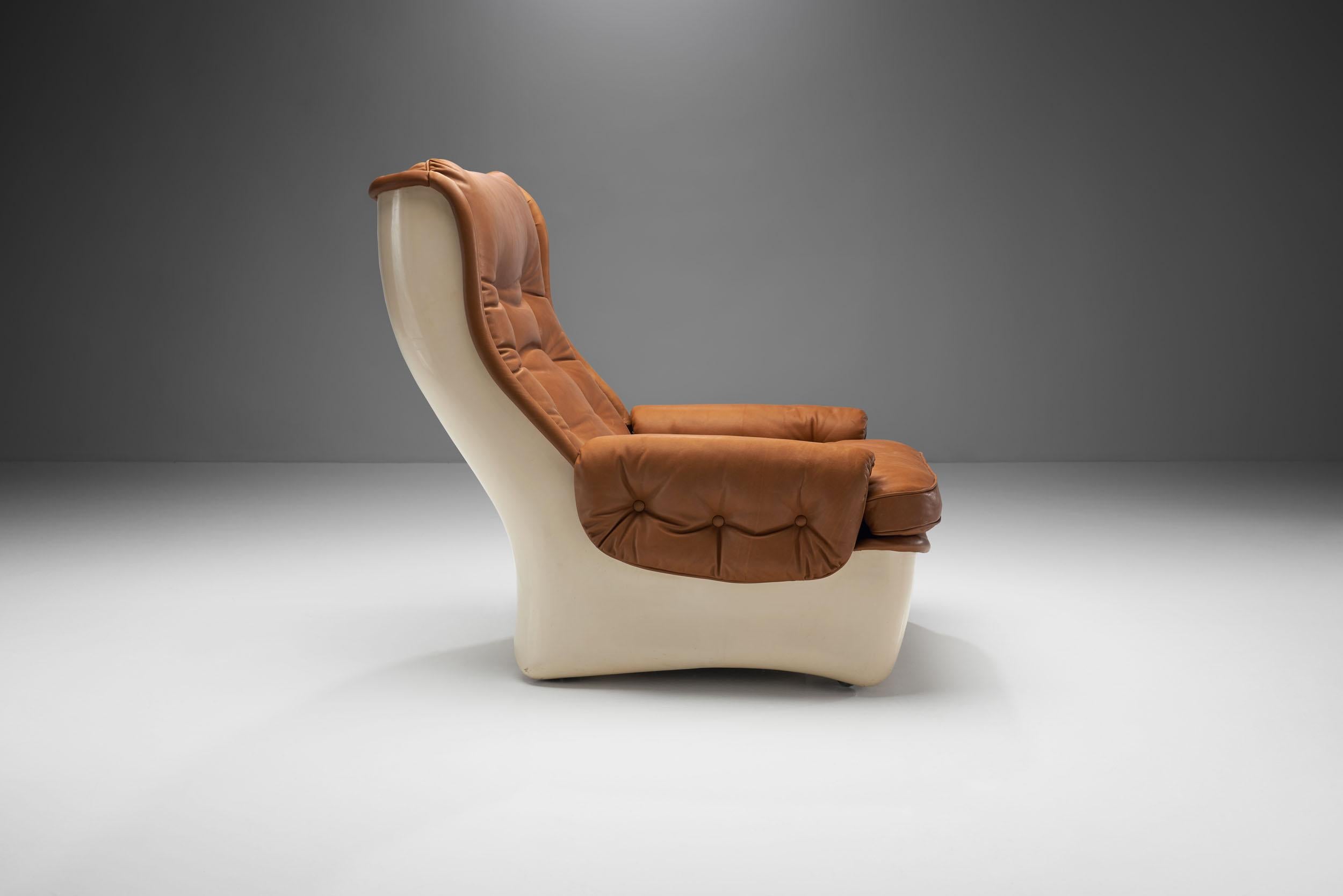 French “Orchidée” Lounge Chair by Michel Cadestin for Airborne, France, 1968 For Sale