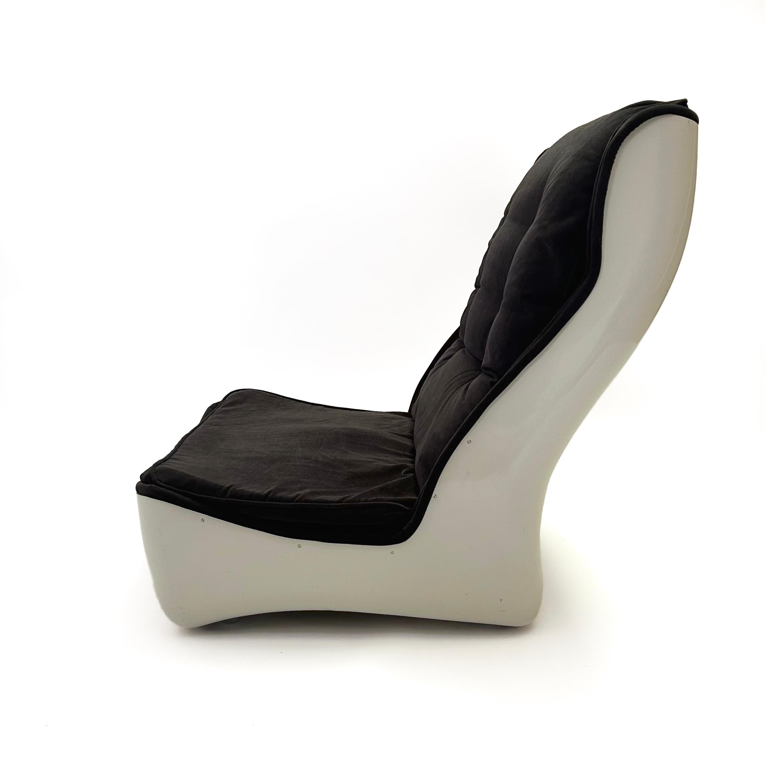 “Orchidée” Lounge Chair By Michel Cadestin For Airborne, France, 1968 In Good Condition For Sale In Hilversum, NL