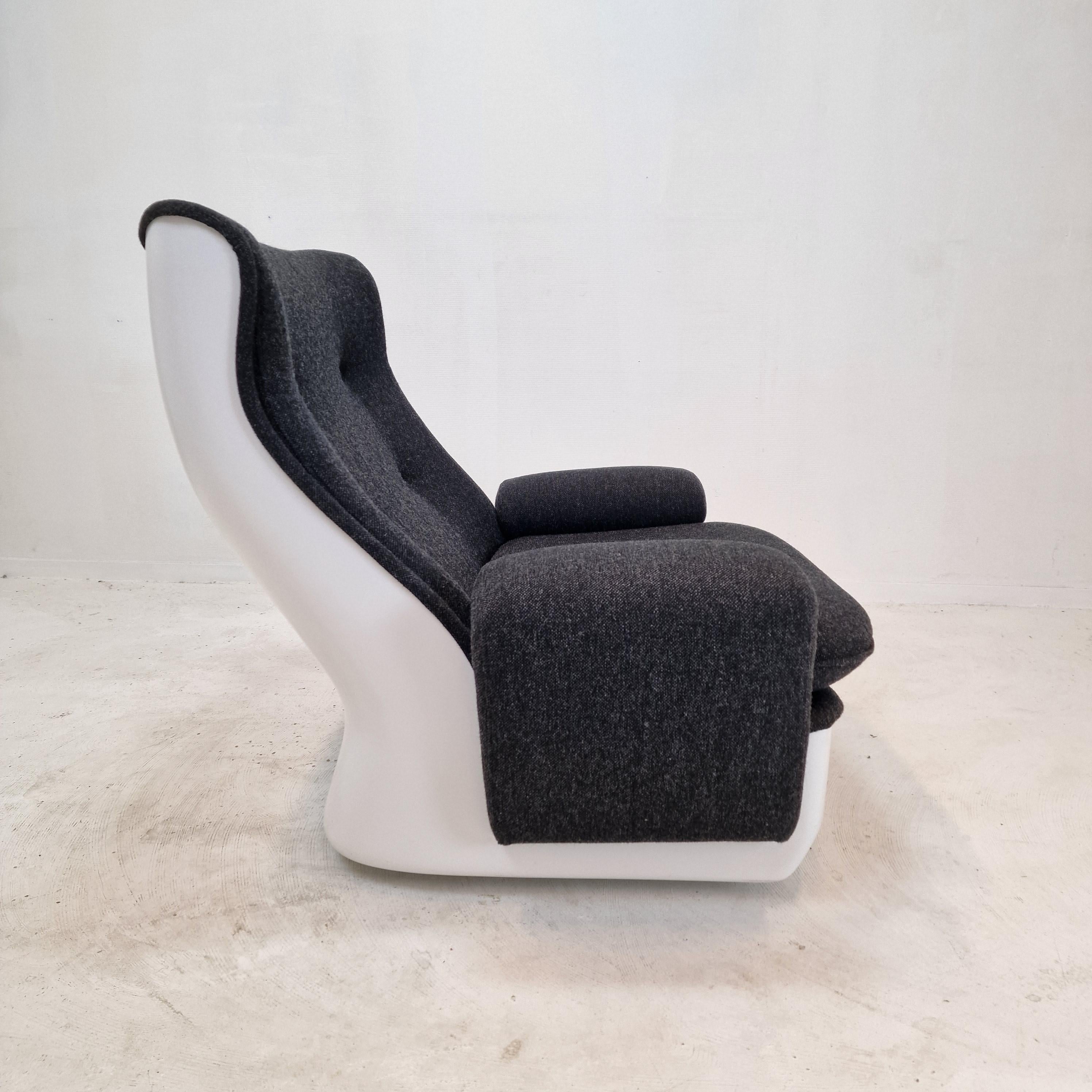 Mid-20th Century “Orchidée” Lounge Chair by Michel Cadestin for Airborne, France, 1968 For Sale