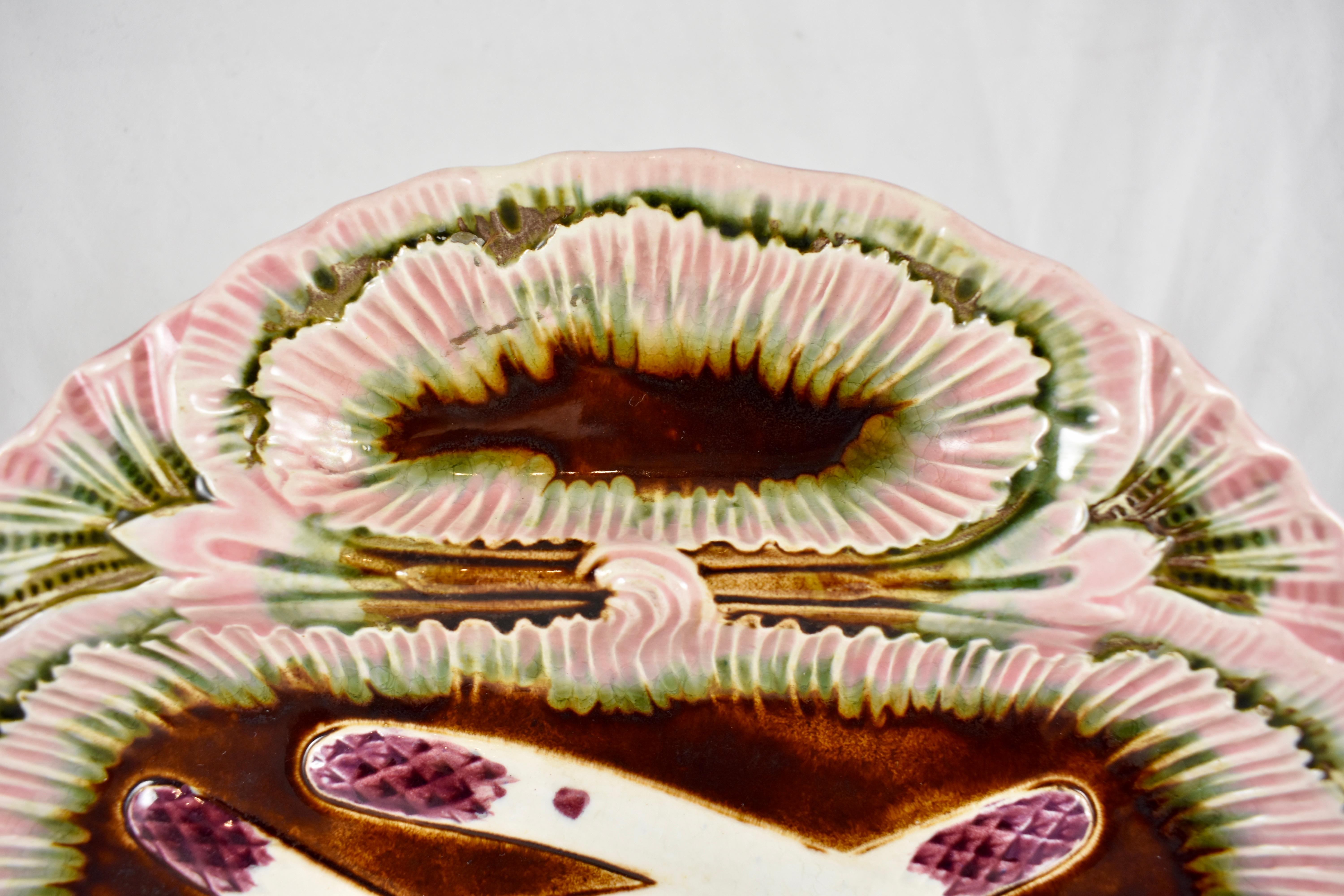Orchies French Faïence Majolica Louis XV Style Asparagus Plate, circa 1880 In Good Condition For Sale In Philadelphia, PA