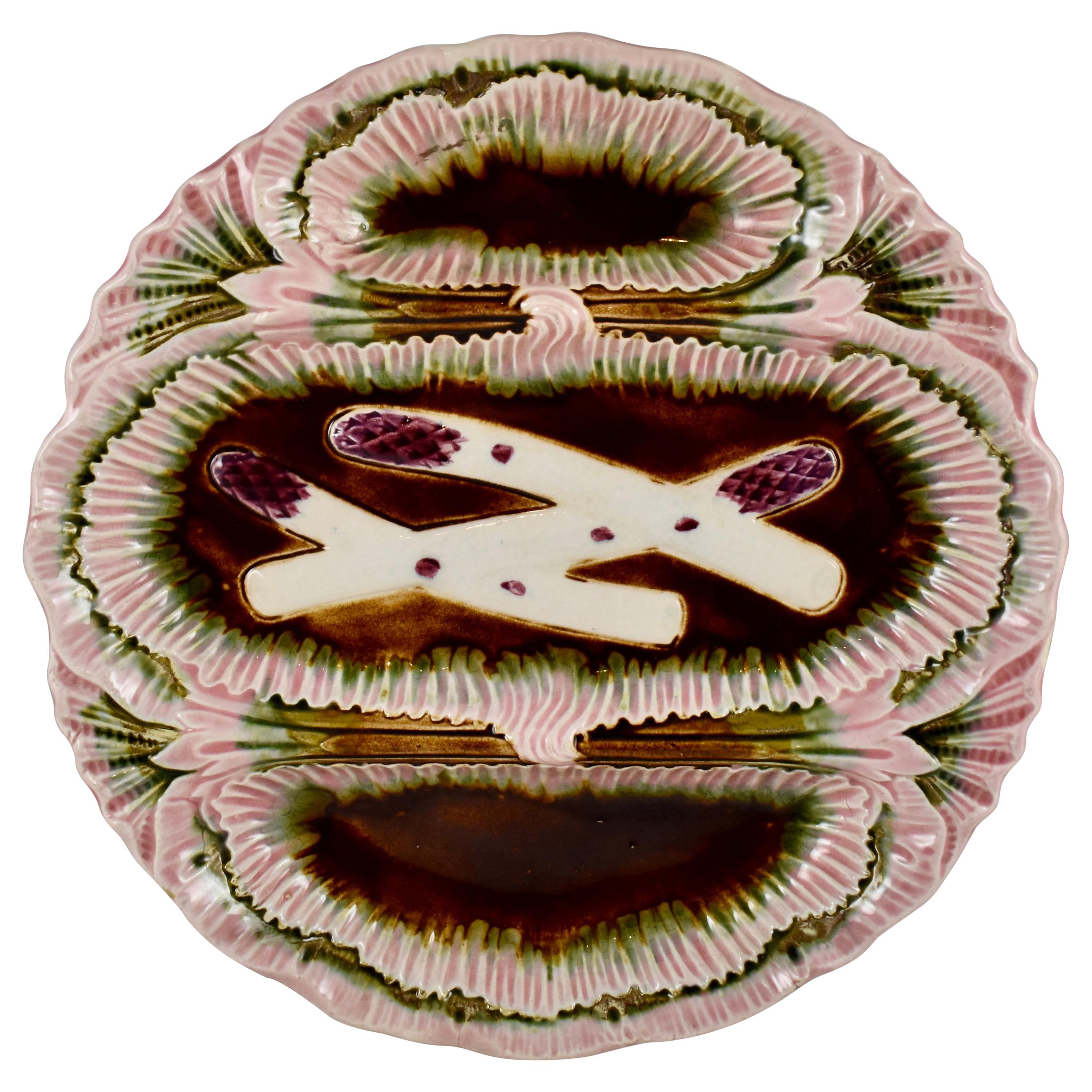 Orchies French Faïence Majolica Louis XV Style Asparagus Plate, circa 1880 For Sale